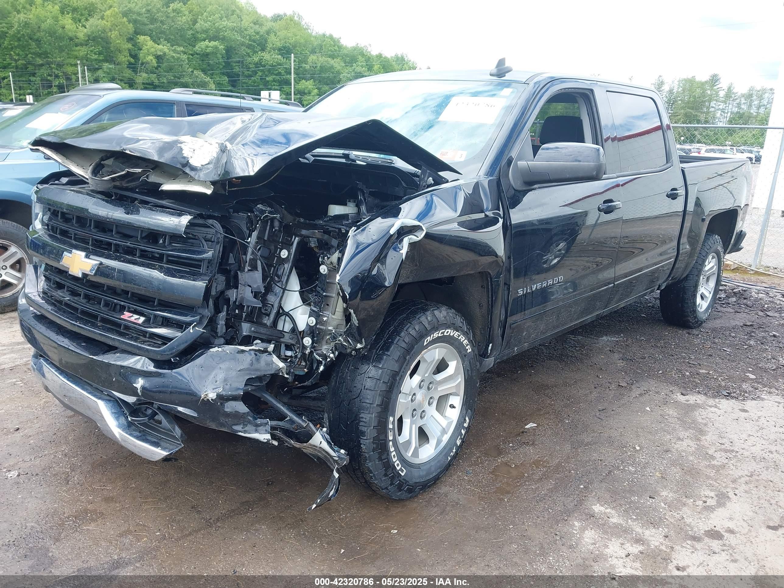 CHEVROLET SILVERADO image 2