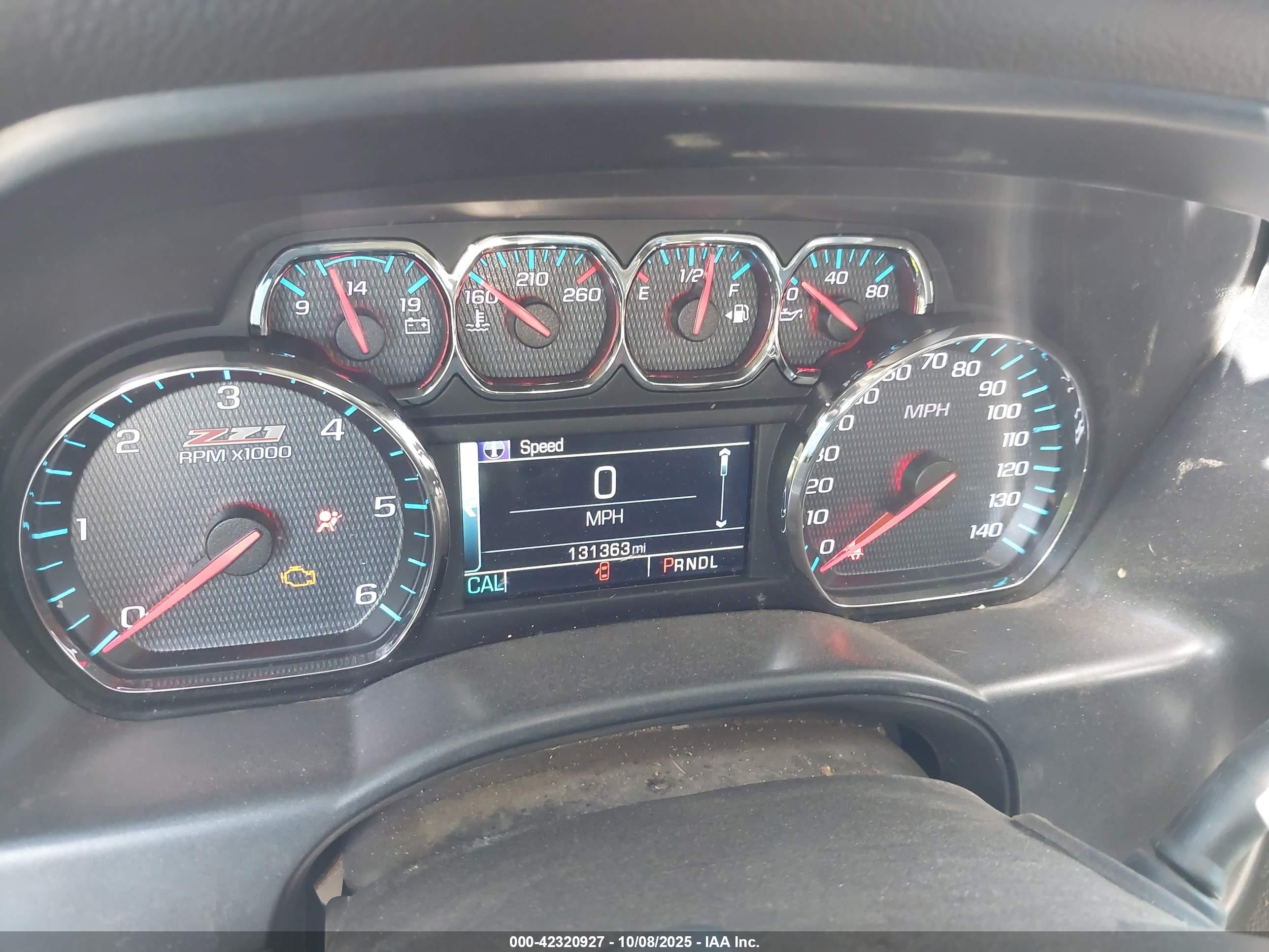 CHEVROLET SILVERADO image 7