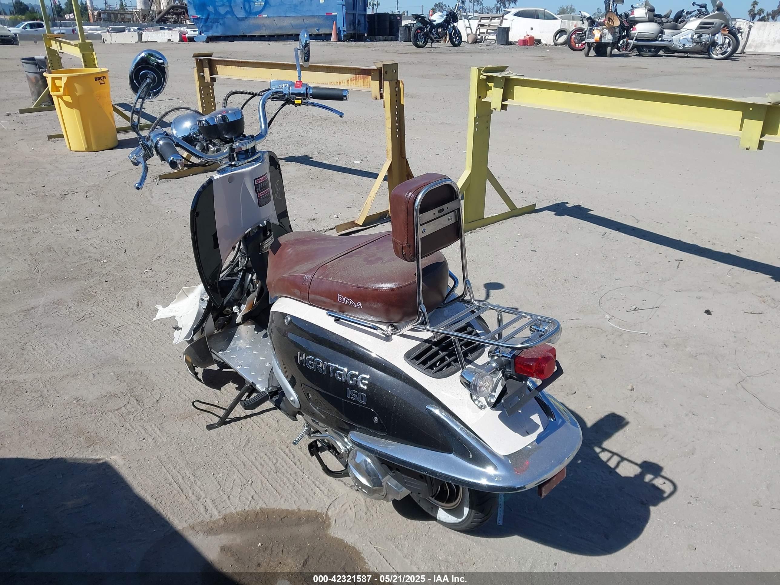 ZNEN SCOOTER image 3