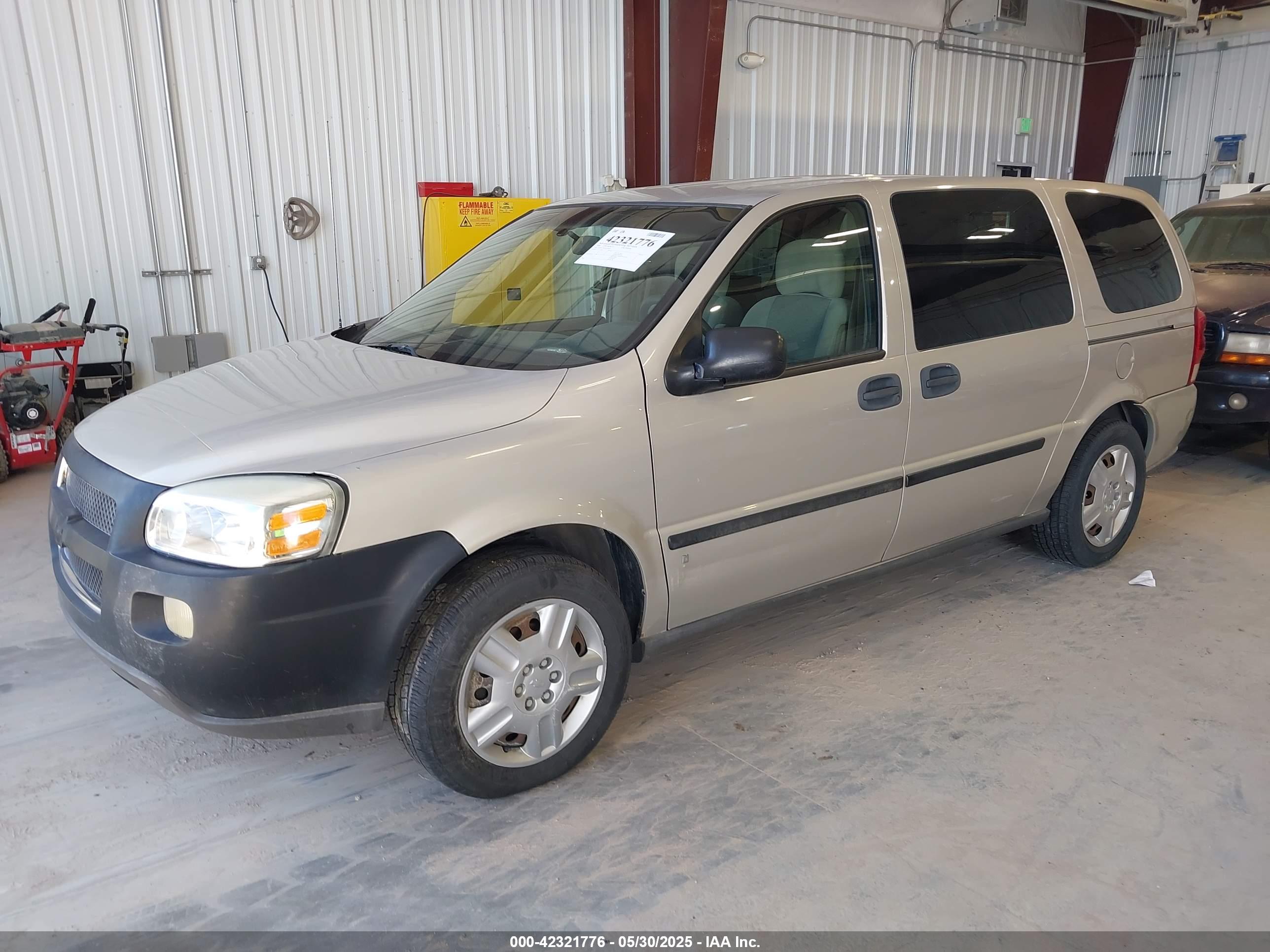 CHEVROLET UPLANDER image 2