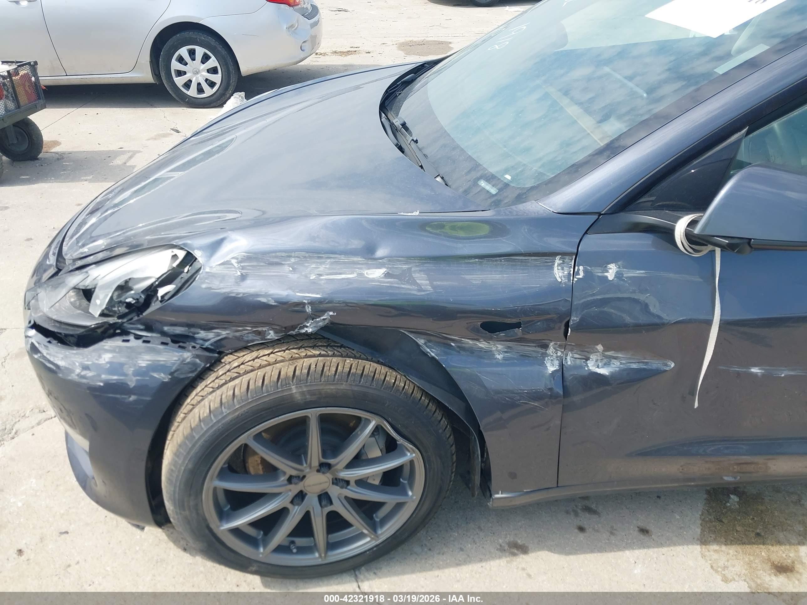 TESLA MODEL image 6