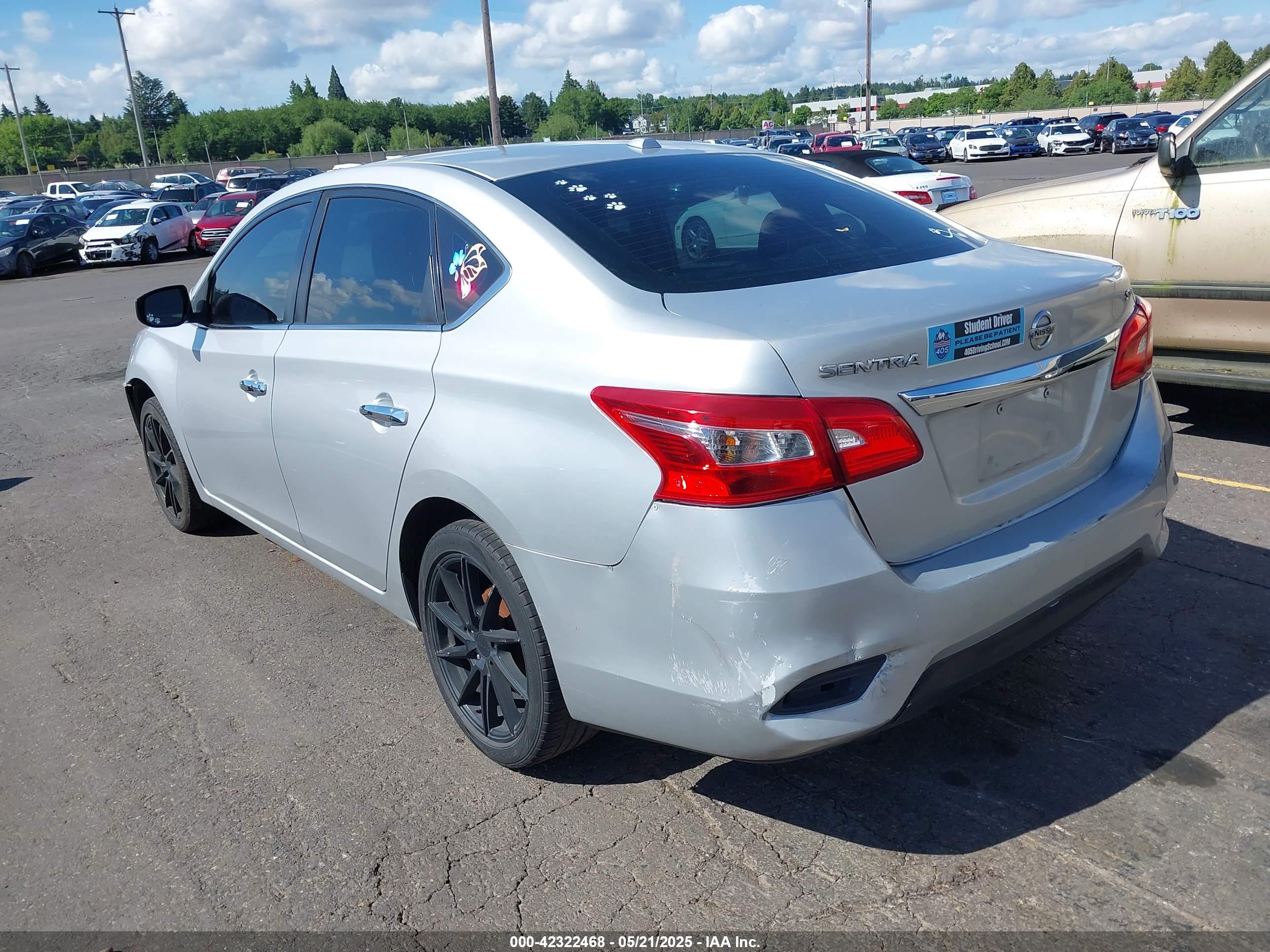 NISSAN SENTRA image 3