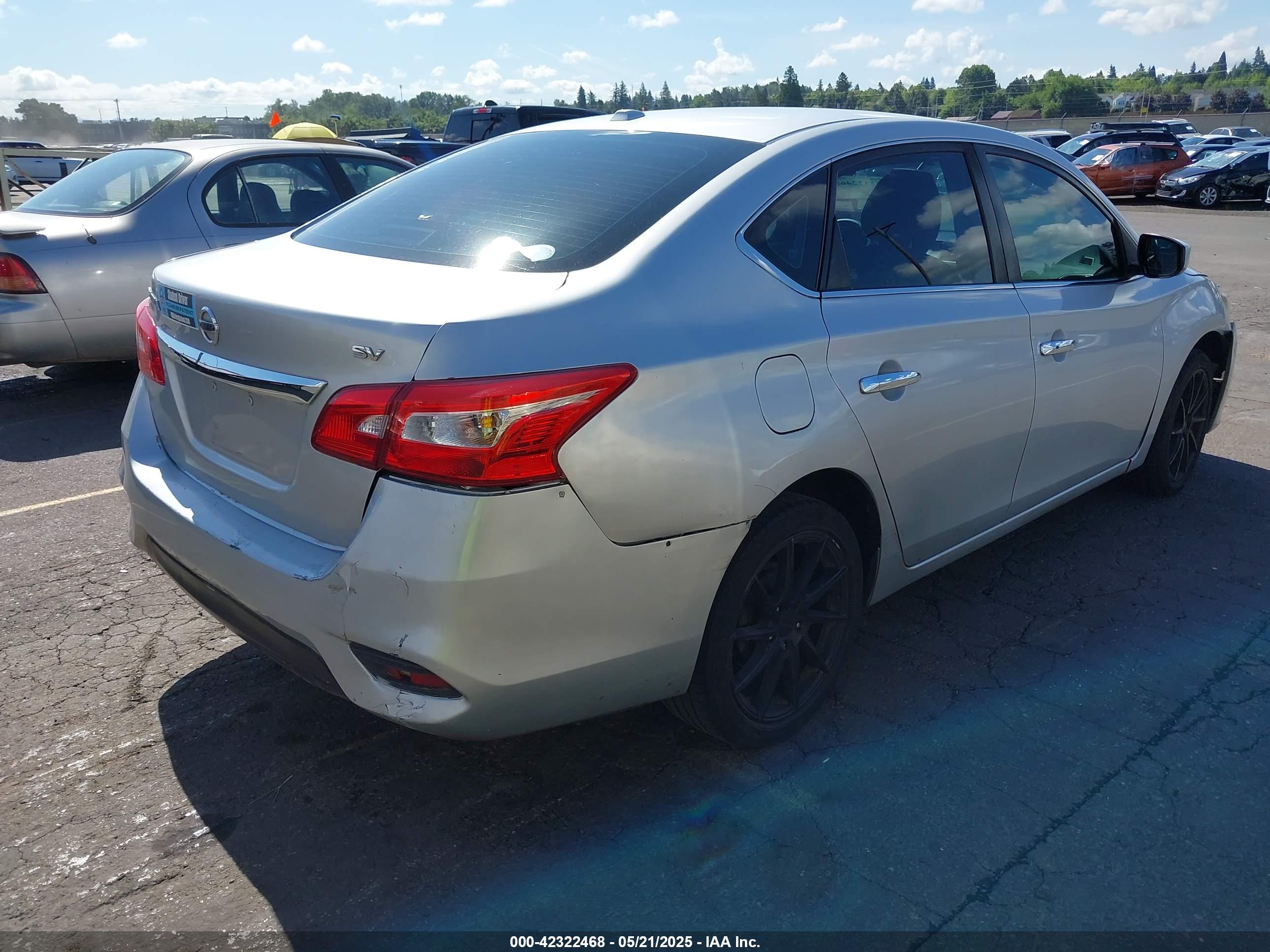 NISSAN SENTRA image 4