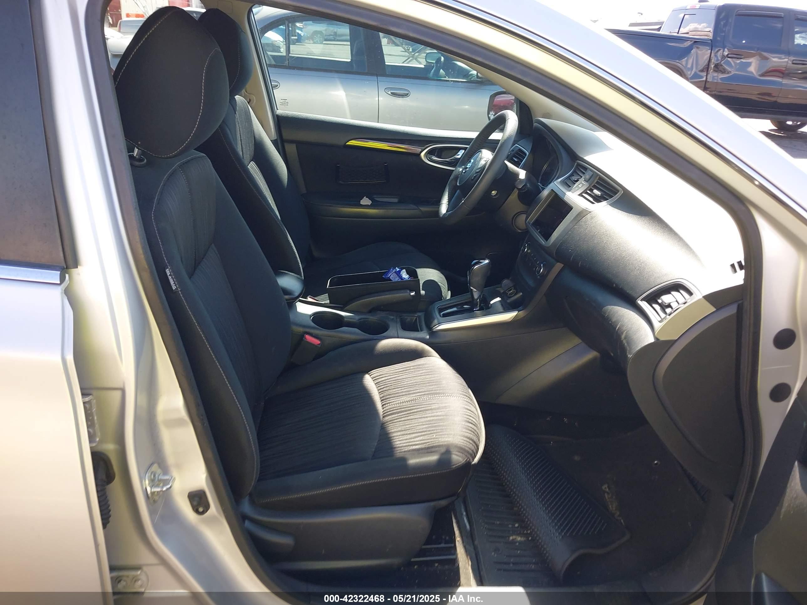 NISSAN SENTRA image 5