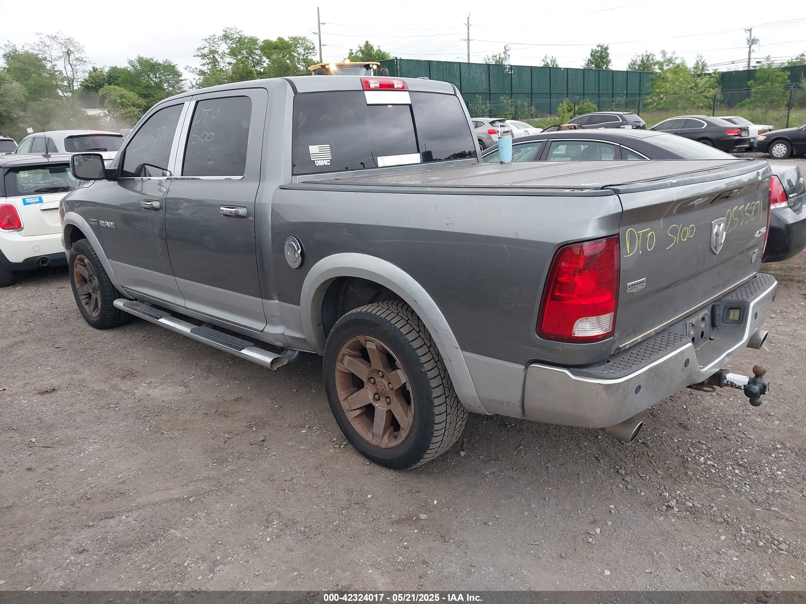 DODGE RAM image 3