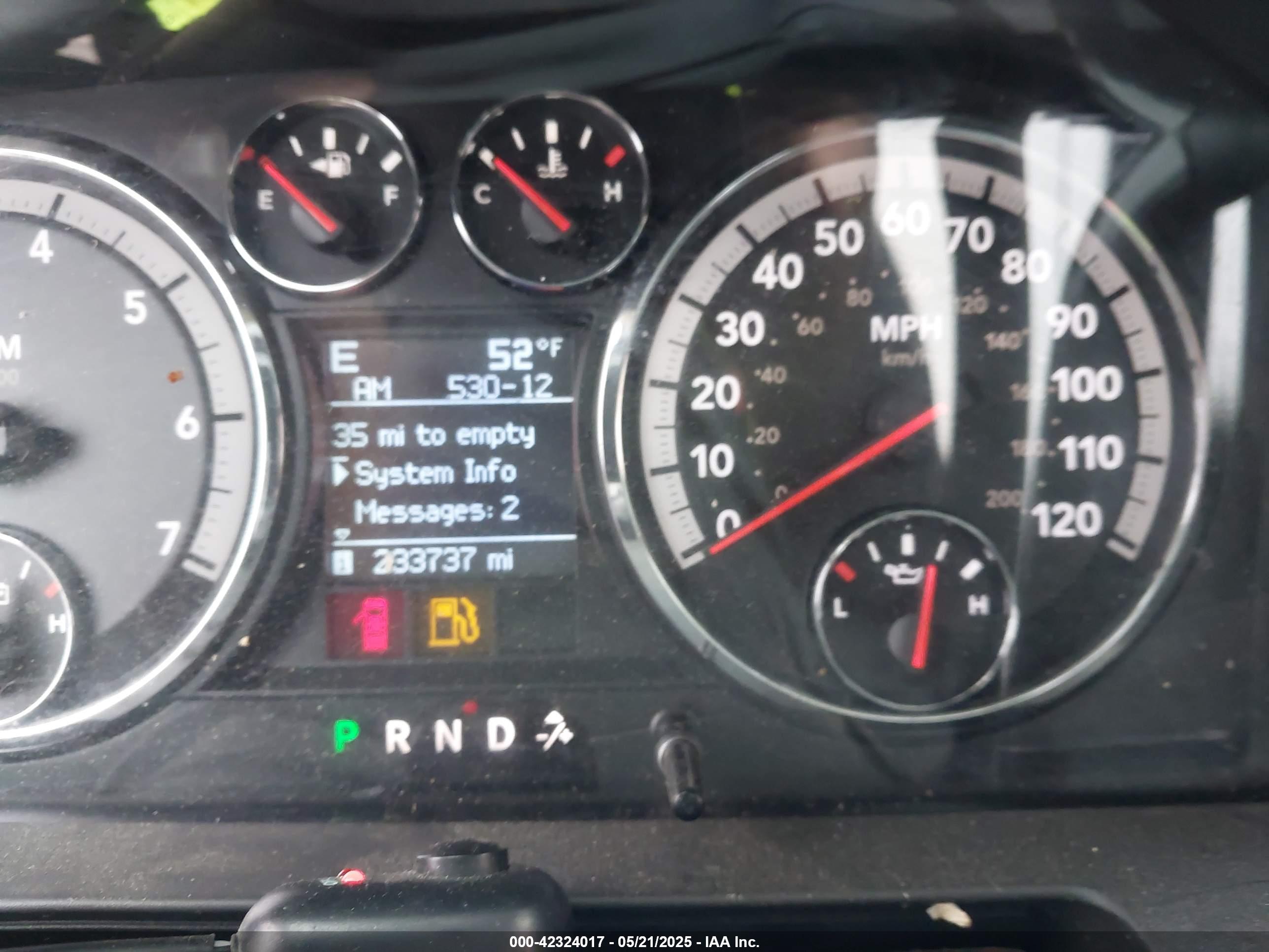 DODGE RAM image 7