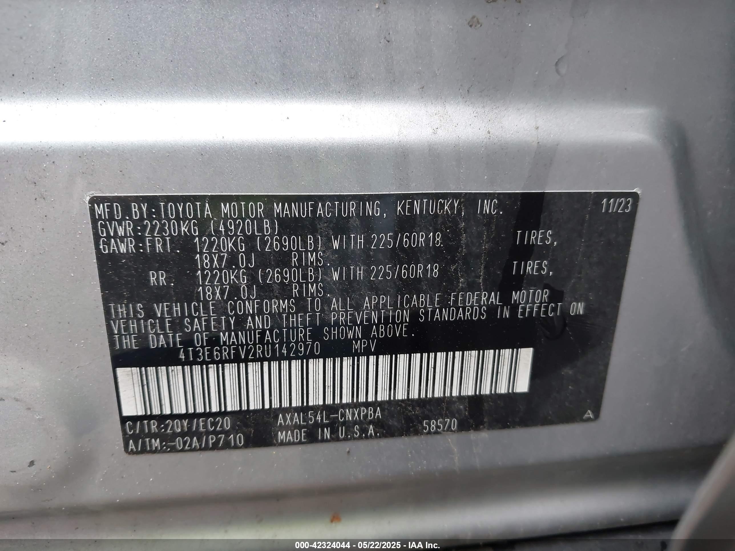 TOYOTA RAV4 image 9