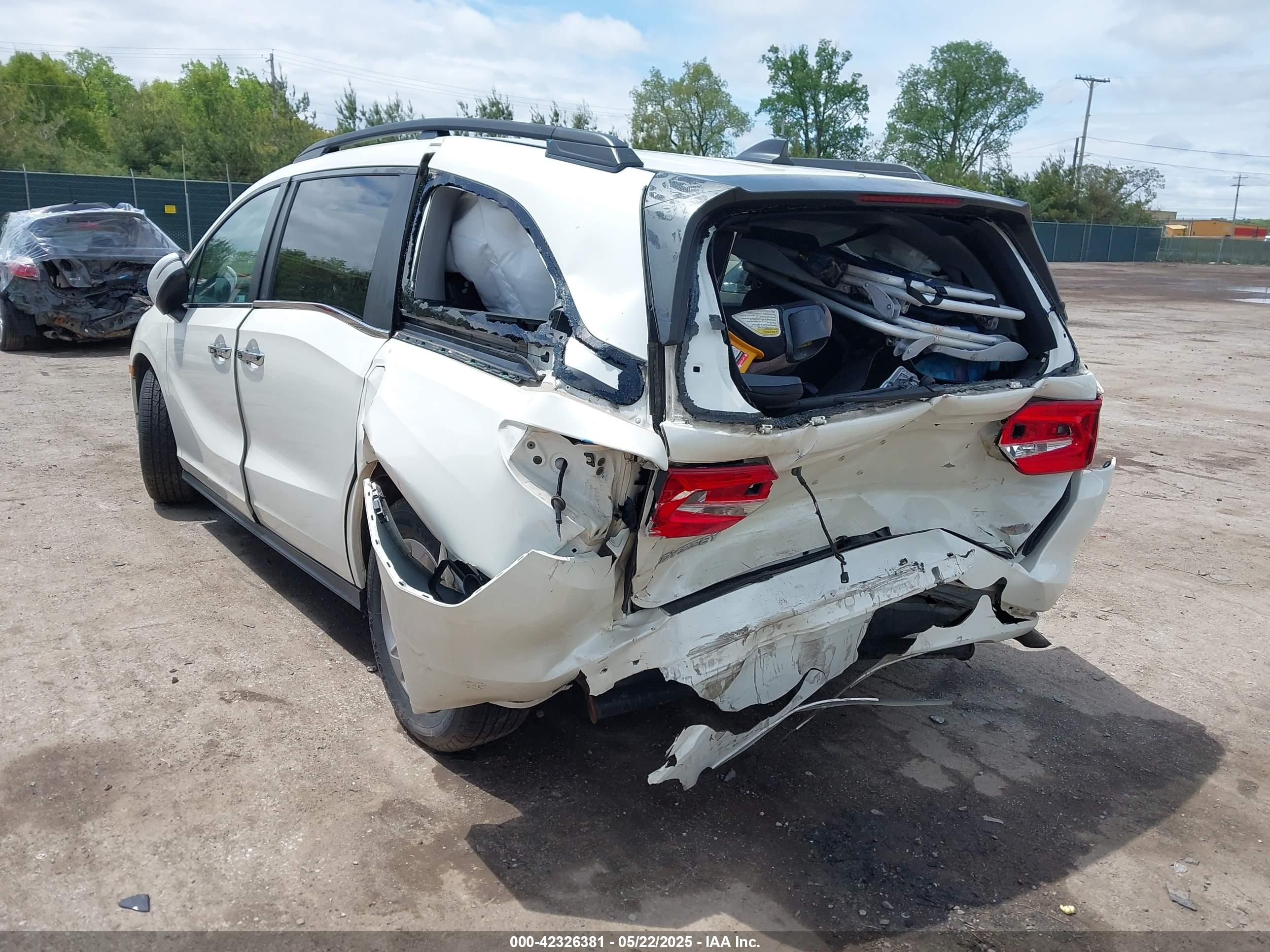 HONDA ODYSSEY image 6