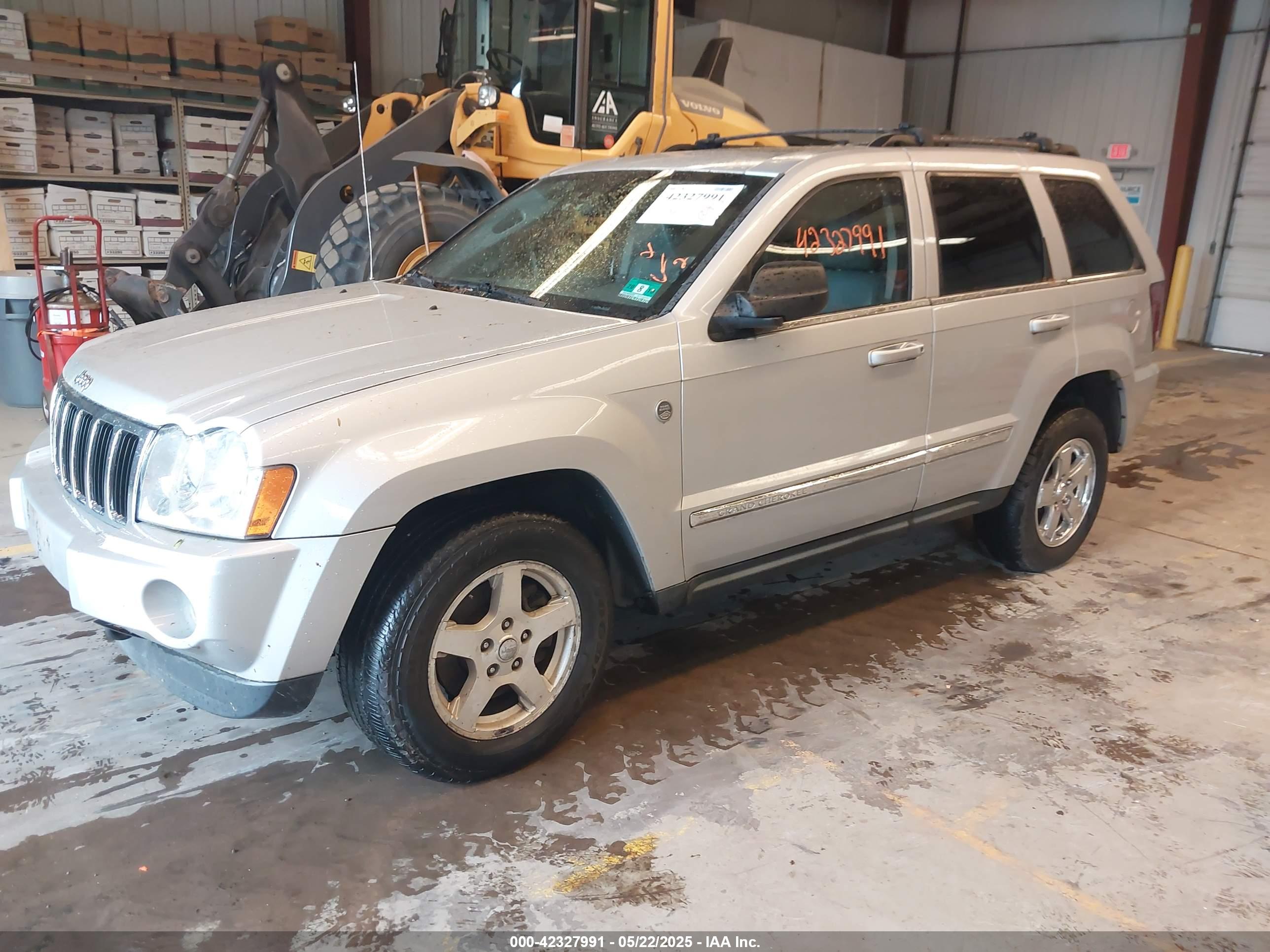 JEEP GRAND image 2