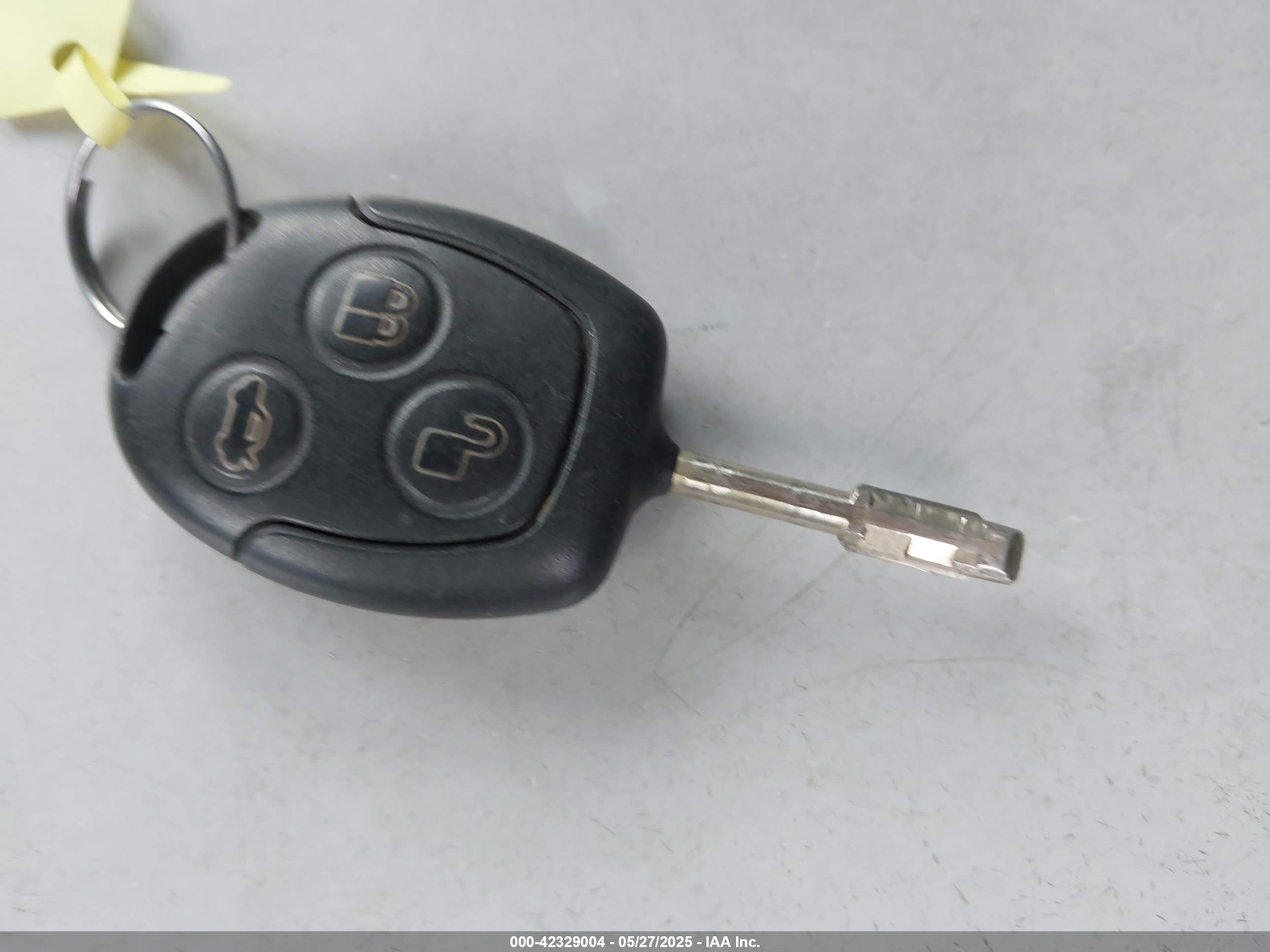 FORD TRANSIT image 11