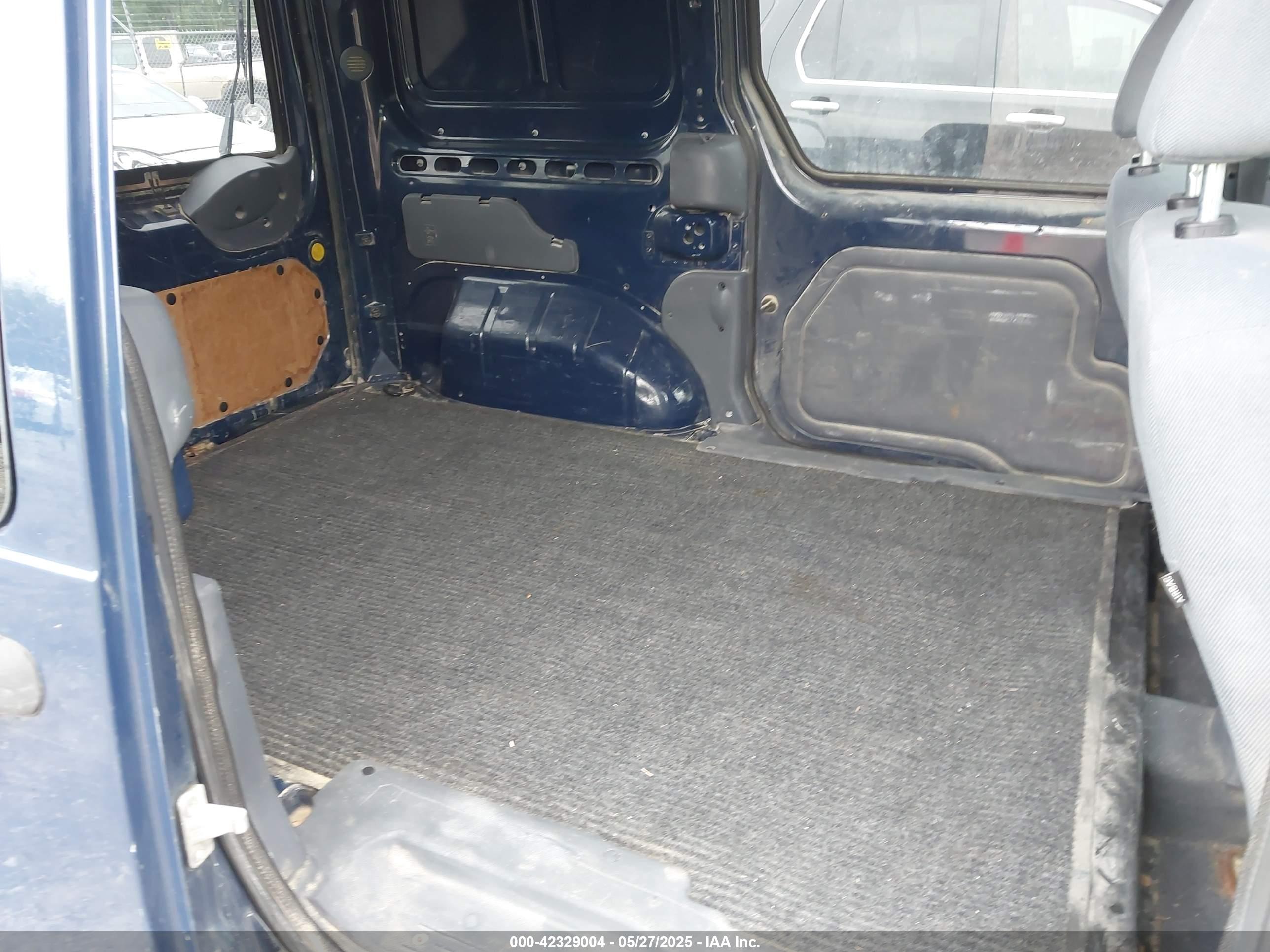 FORD TRANSIT image 8