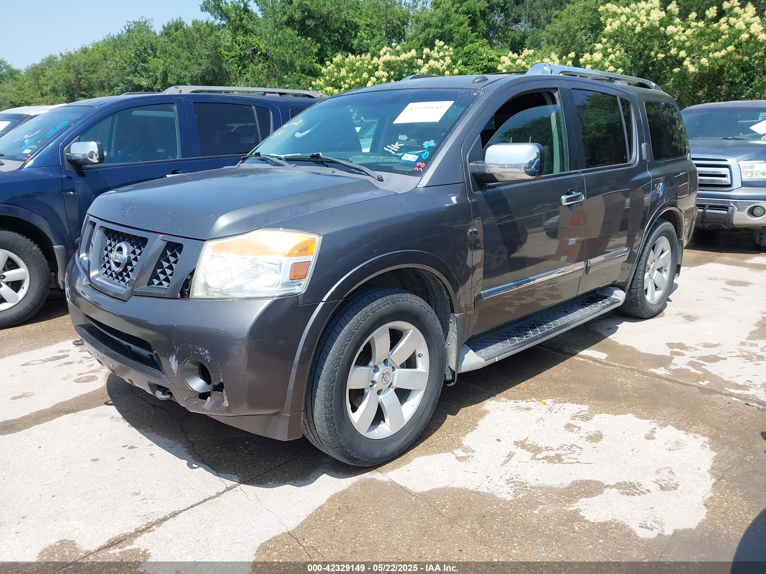 NISSAN ARMADA image 2