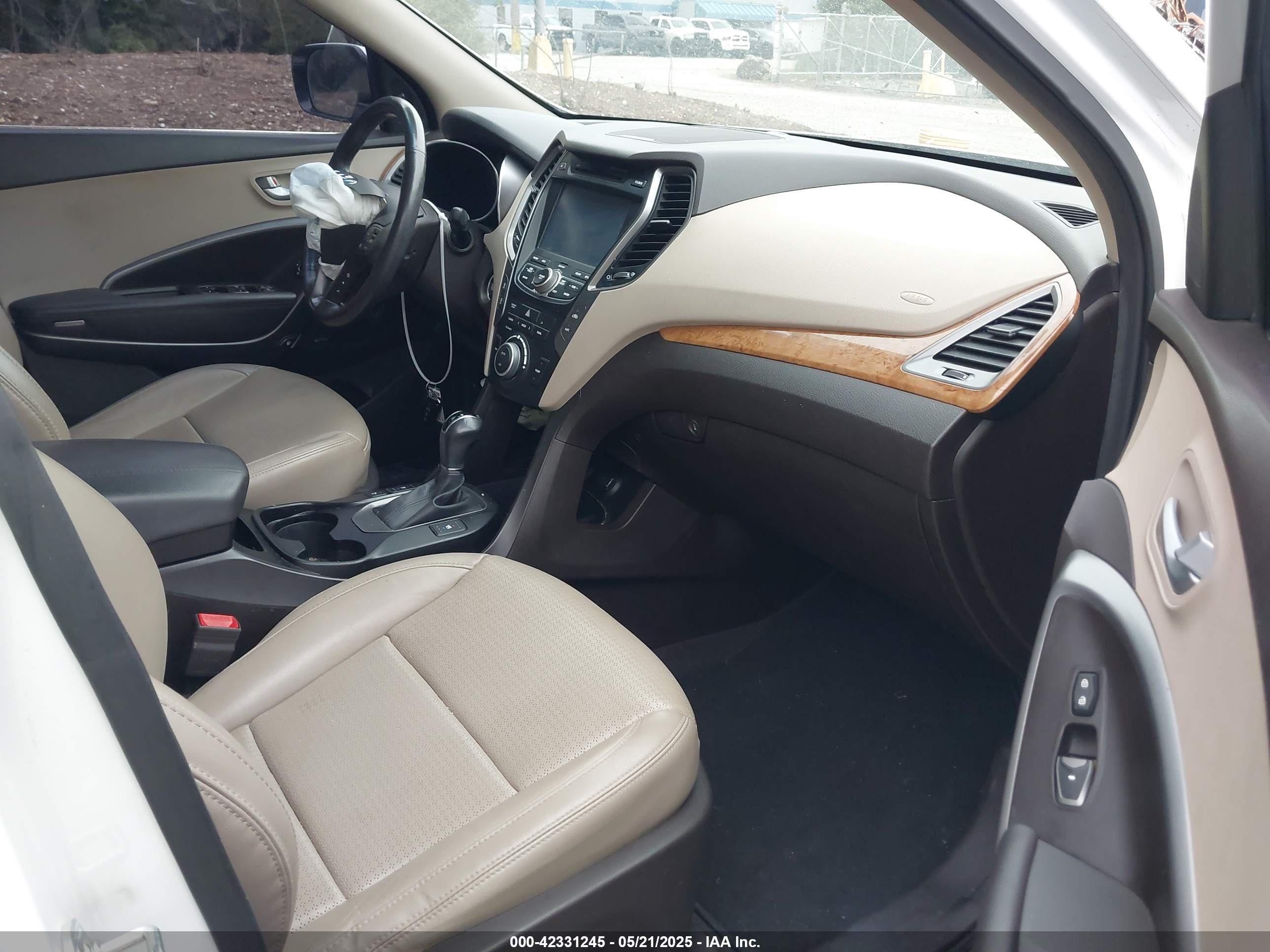 HYUNDAI SANTA image 5