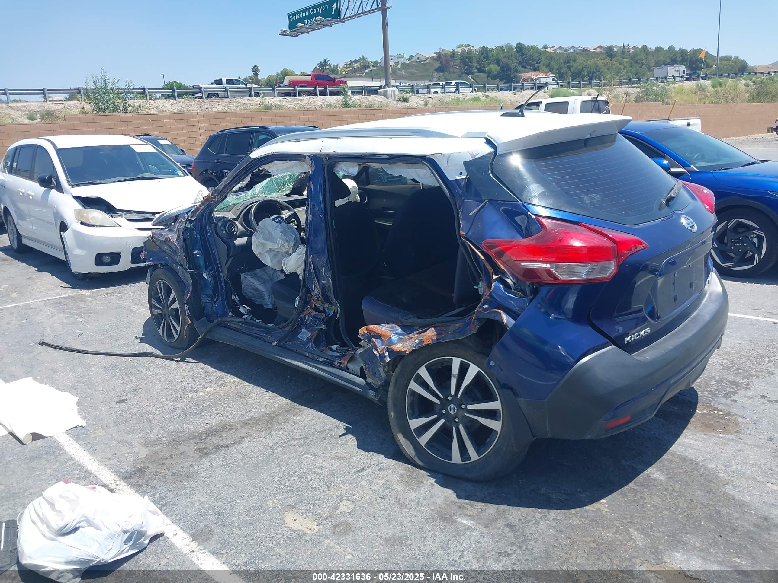 NISSAN KICKS image 3