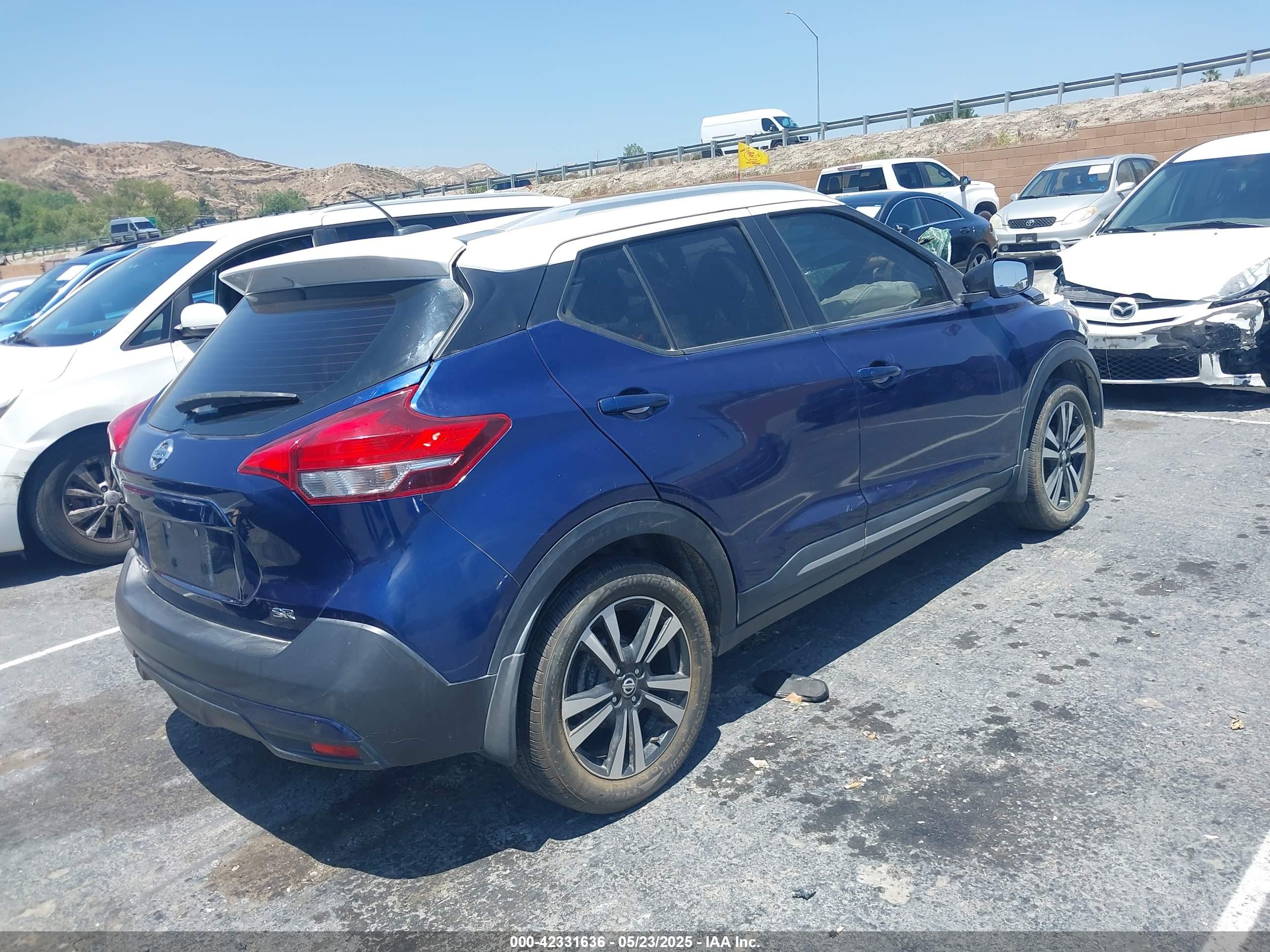 NISSAN KICKS image 4
