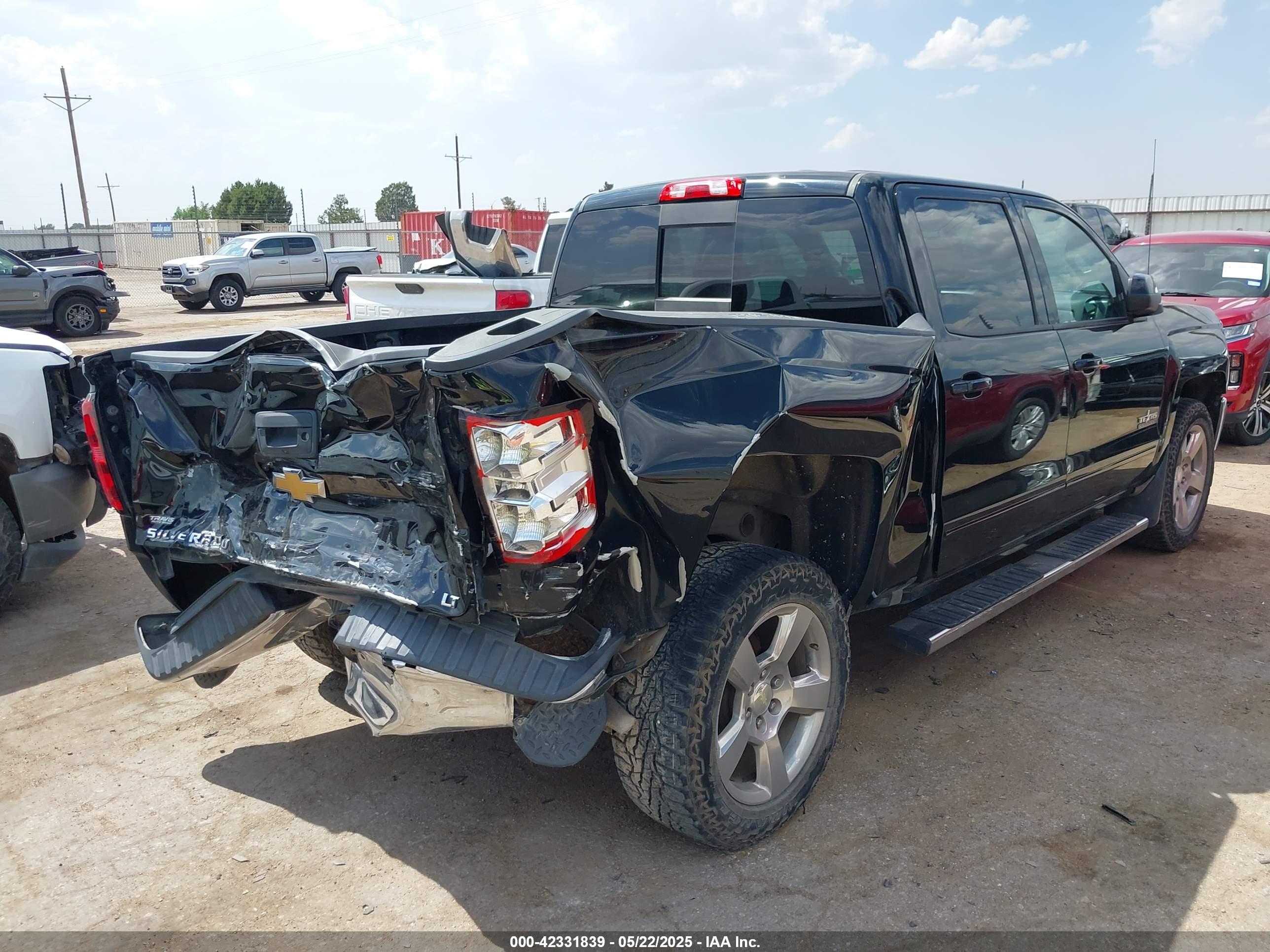 CHEVROLET SILVERADO image 4