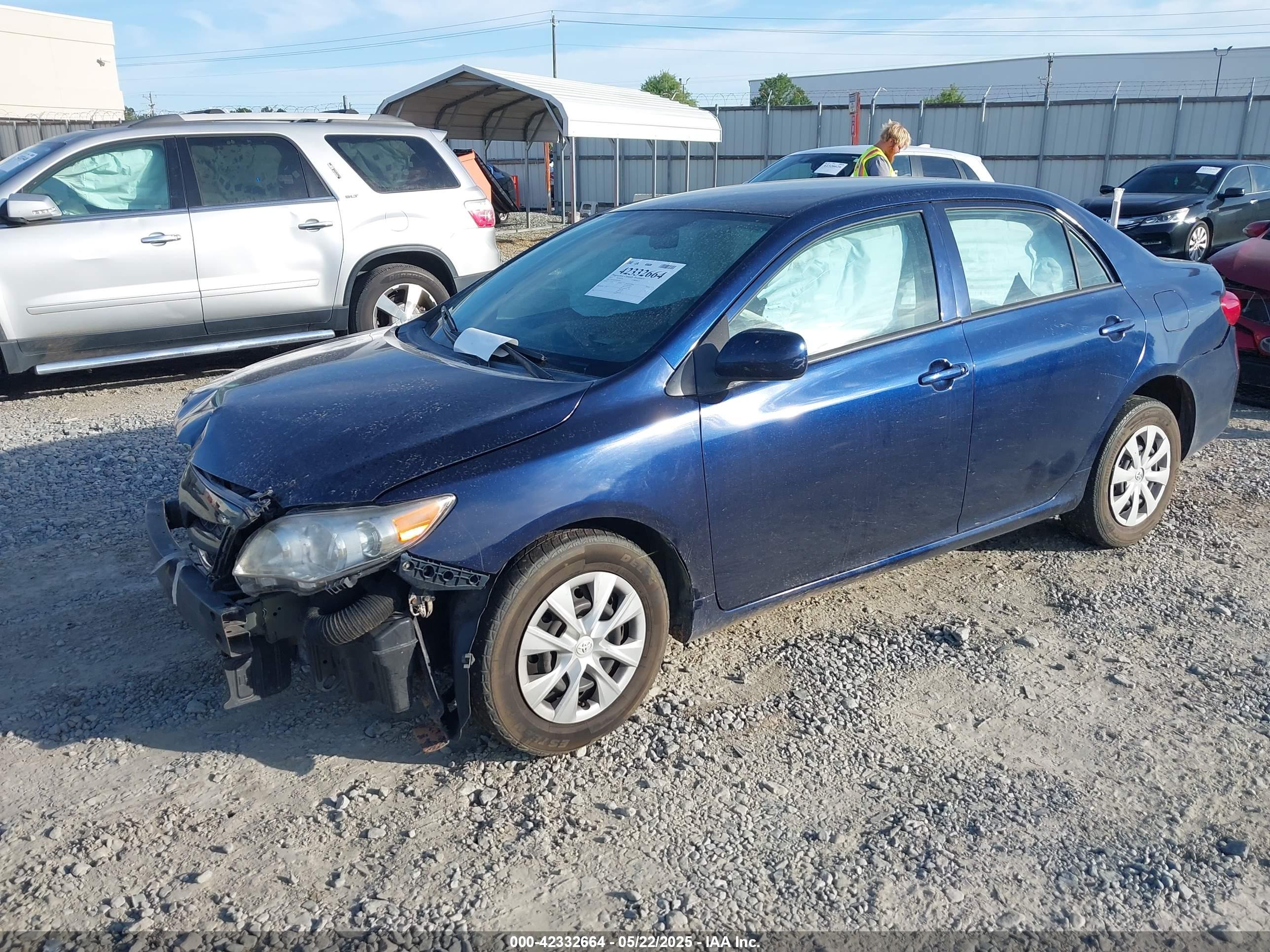TOYOTA COROLLA image 2