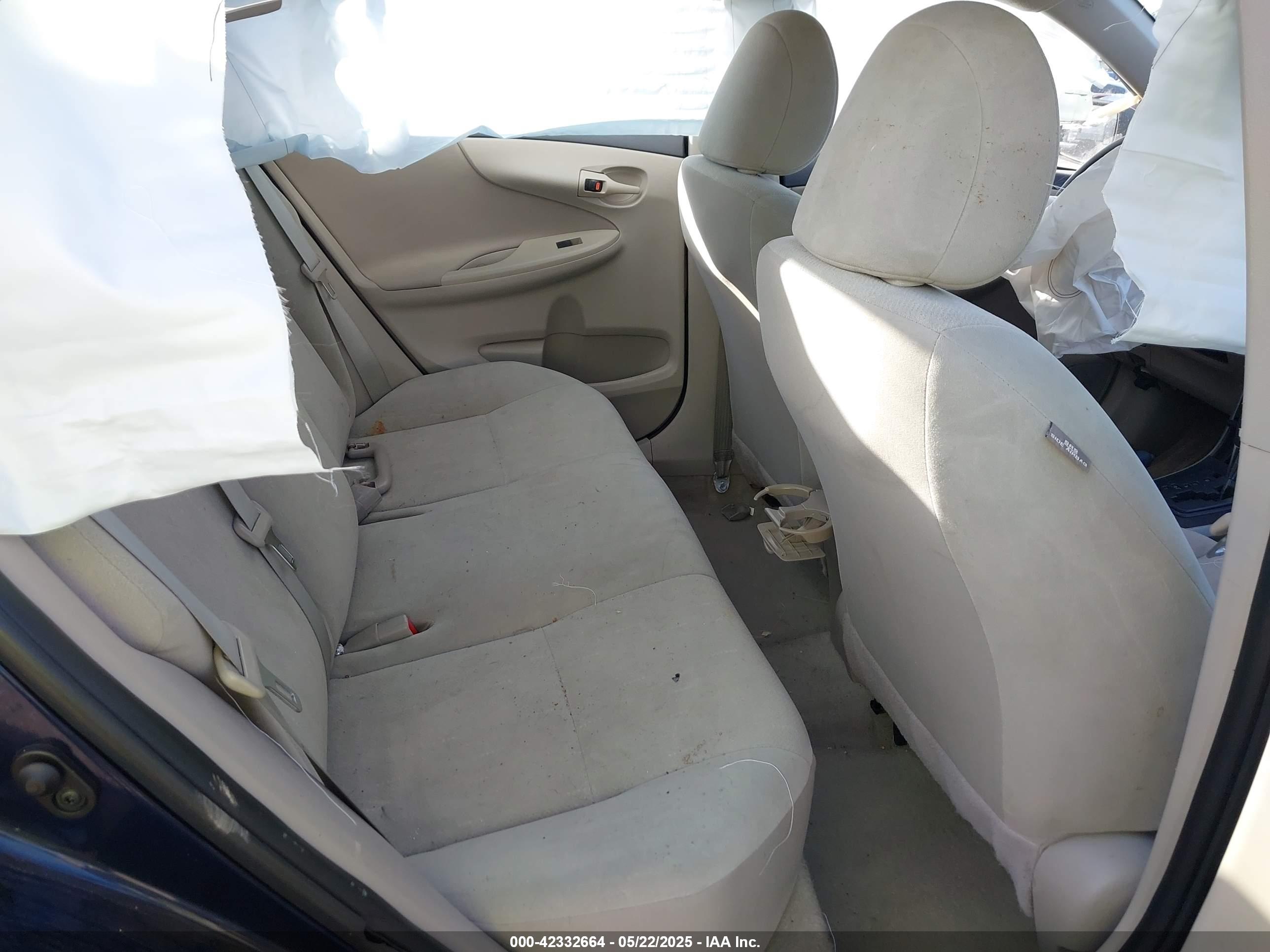 TOYOTA COROLLA image 8