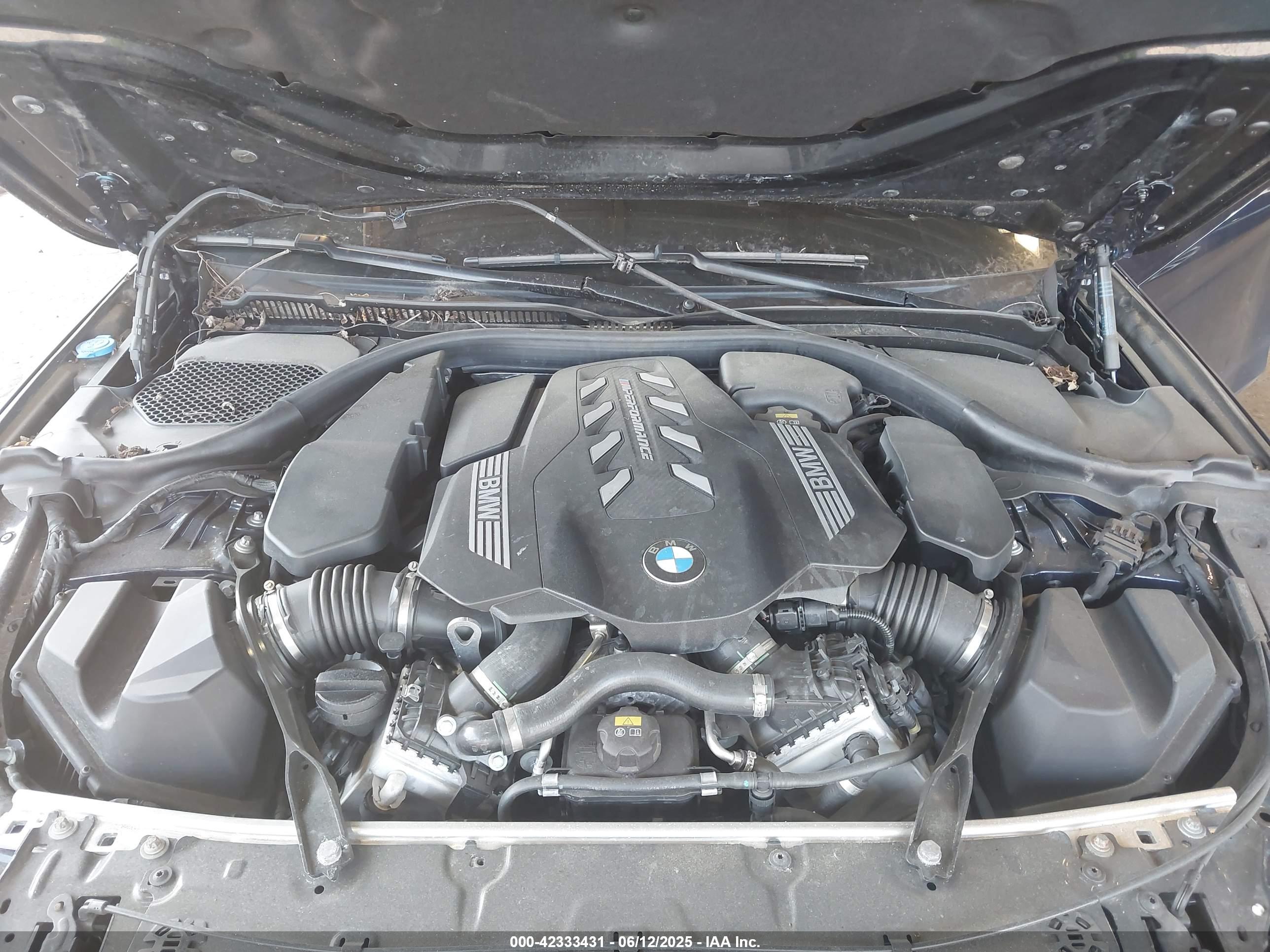 BMW M550I image 10