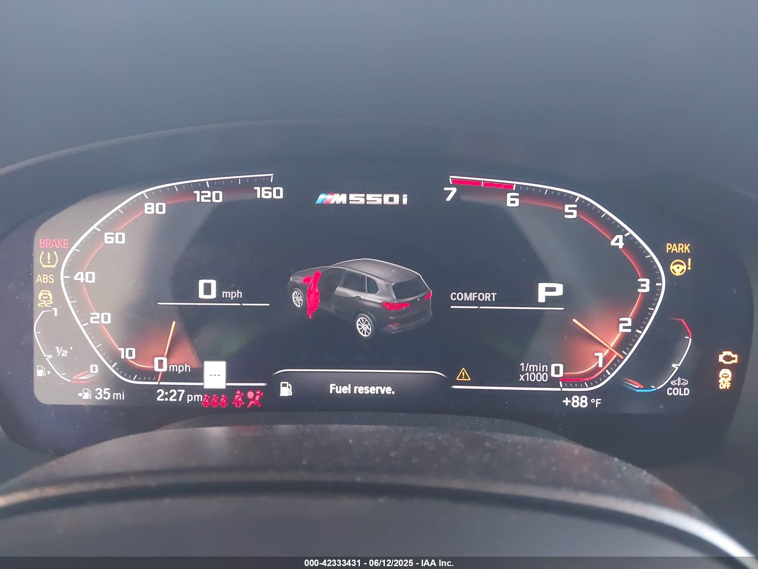 BMW M550I image 7