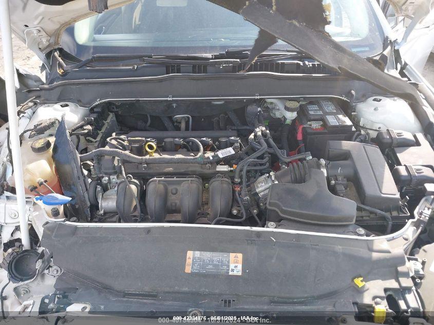 FORD FUSION image 10