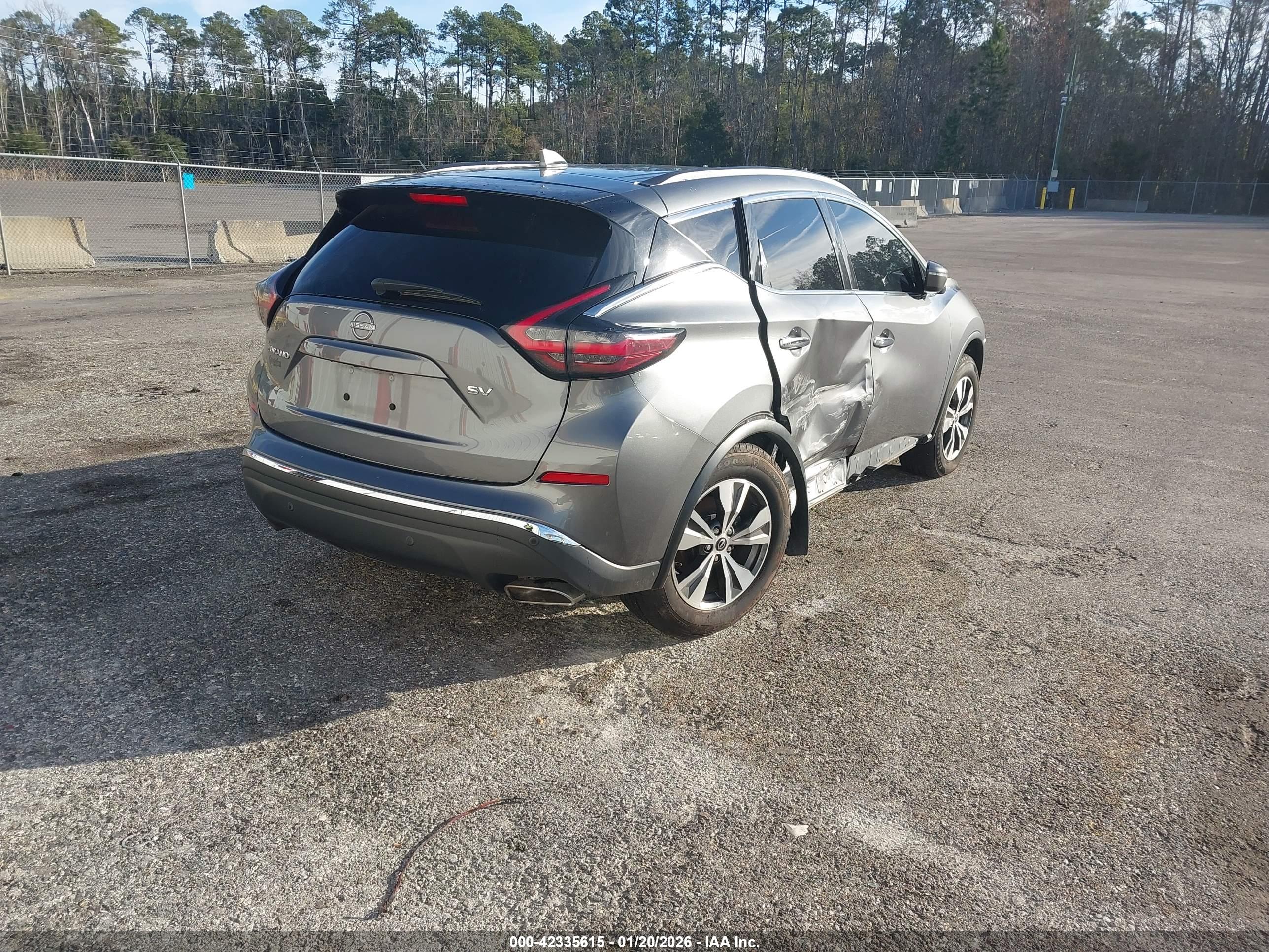 NISSAN MURANO image 4