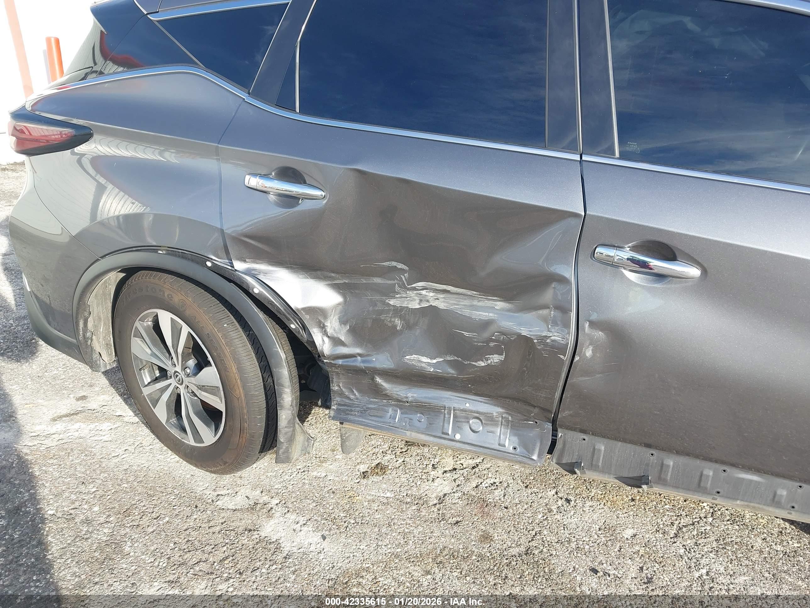 NISSAN MURANO image 6