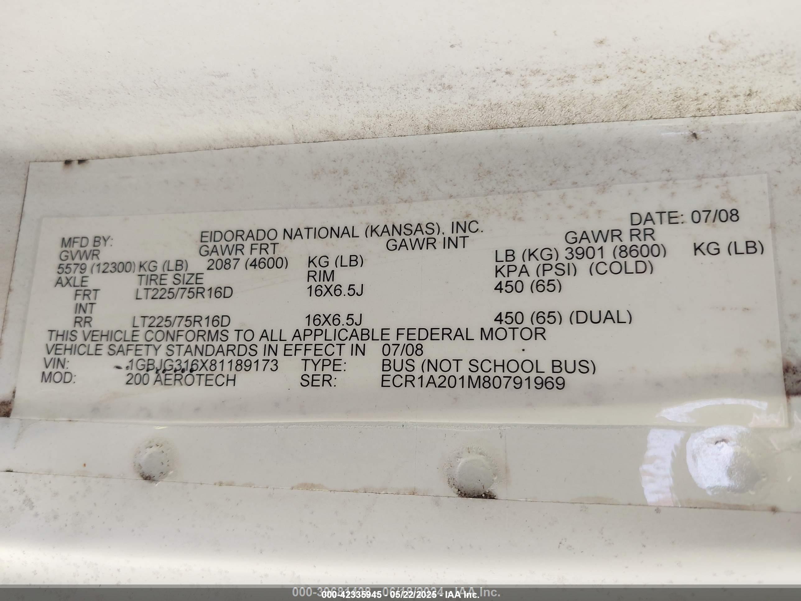 CHEVROLET EXPRESS image 9