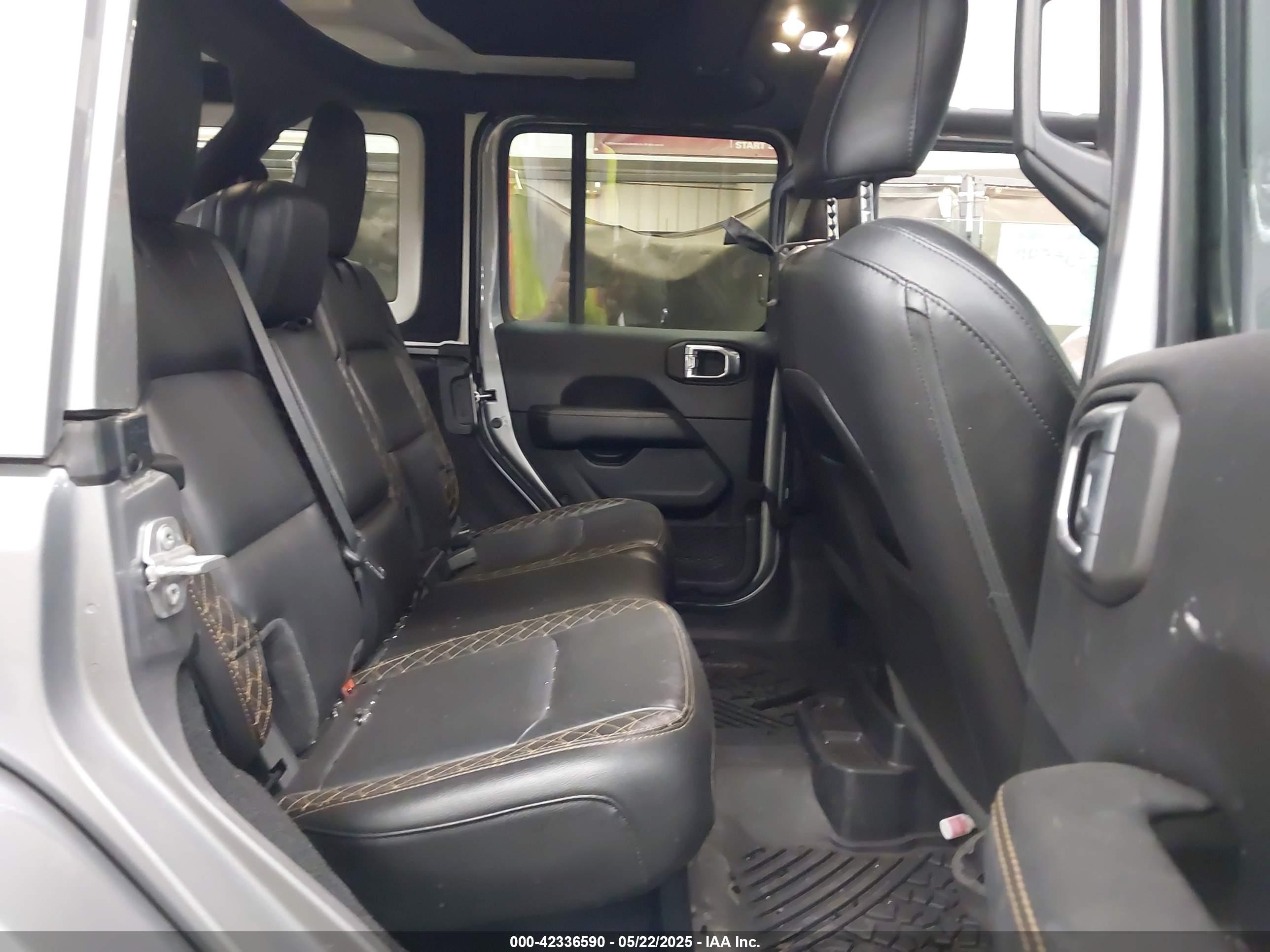 JEEP WRANGLER image 8