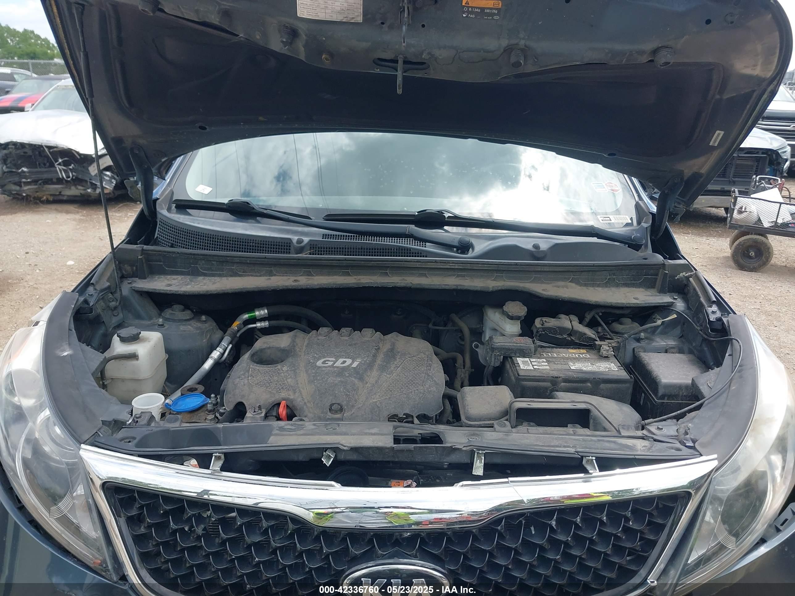 KIA SPORTAGE image 10