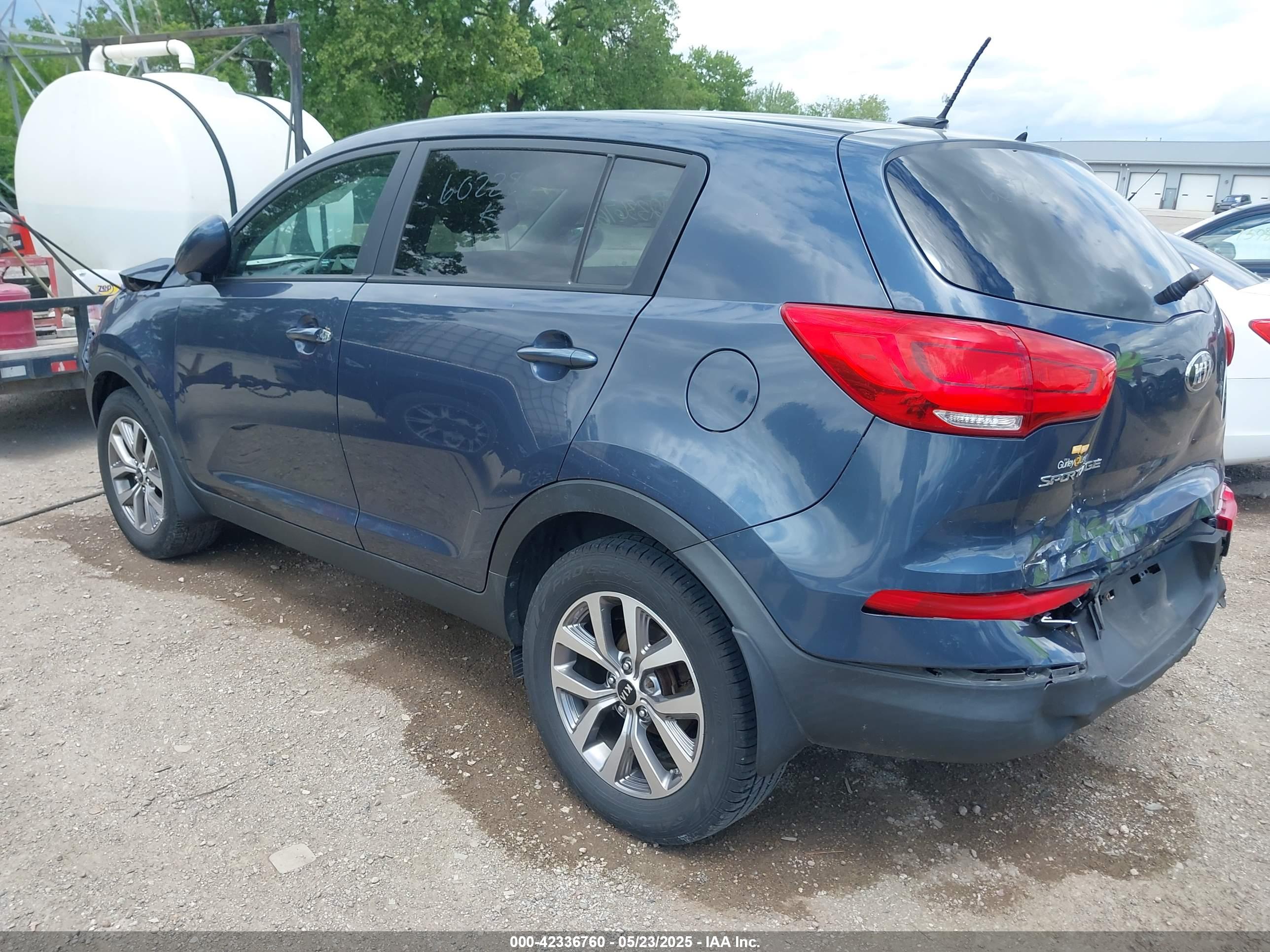 KIA SPORTAGE image 3