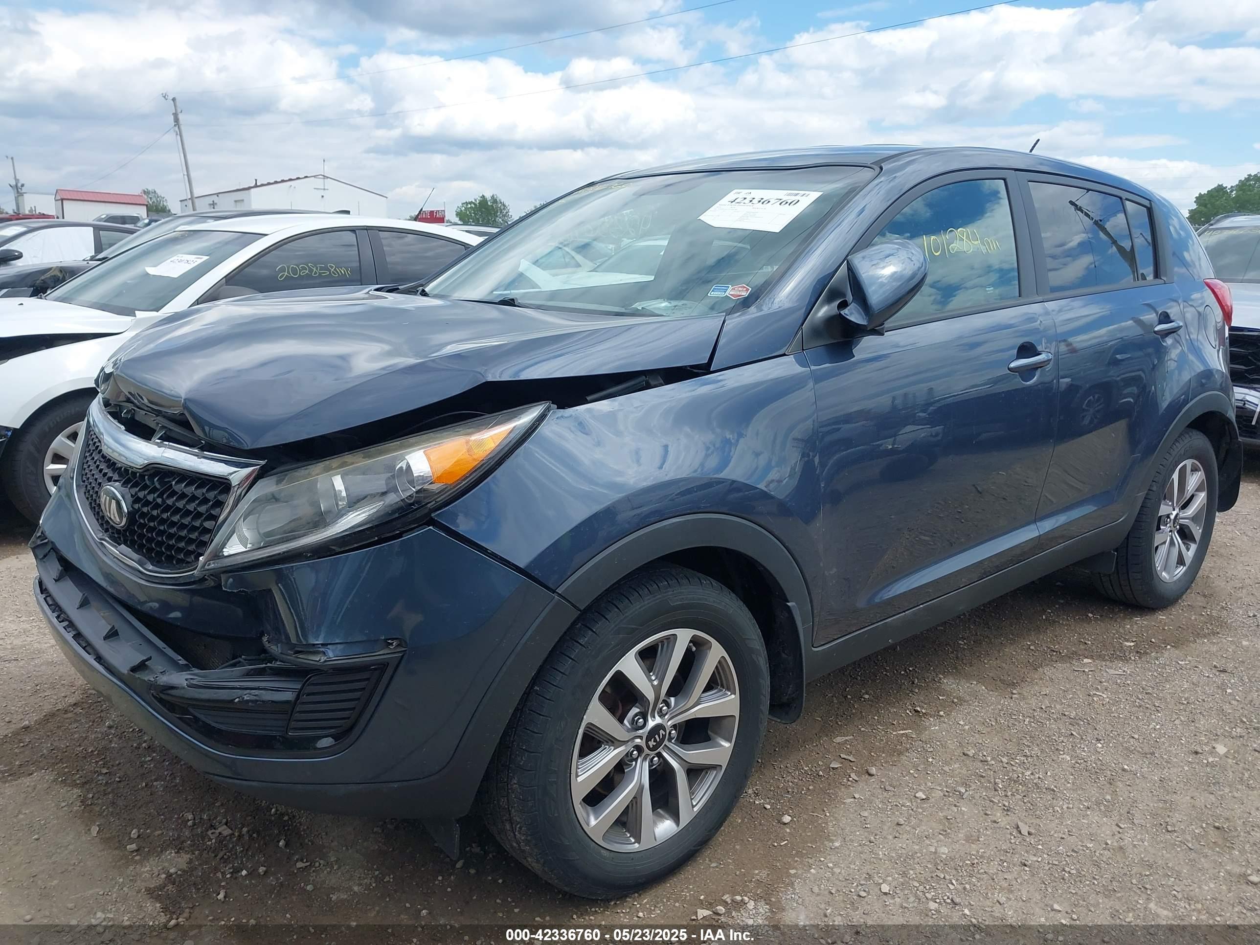 KIA SPORTAGE image 6
