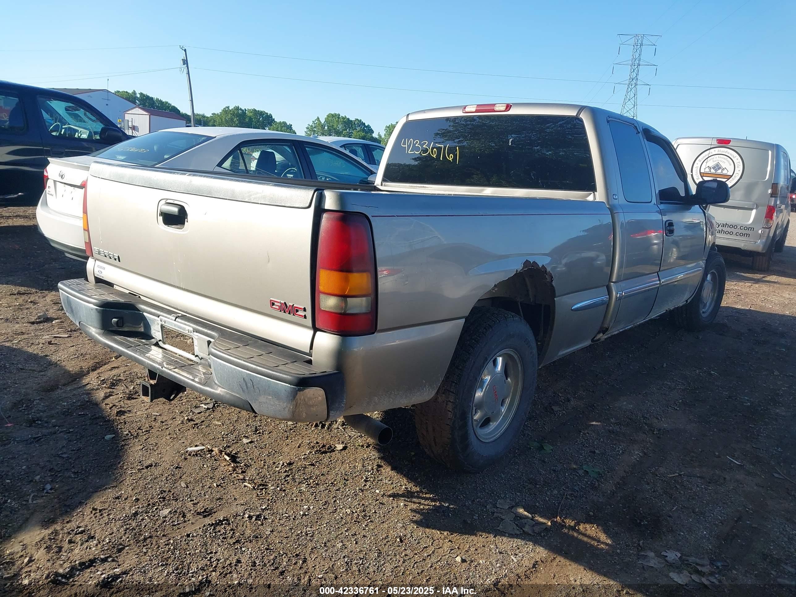 GMC SIERRA image 4