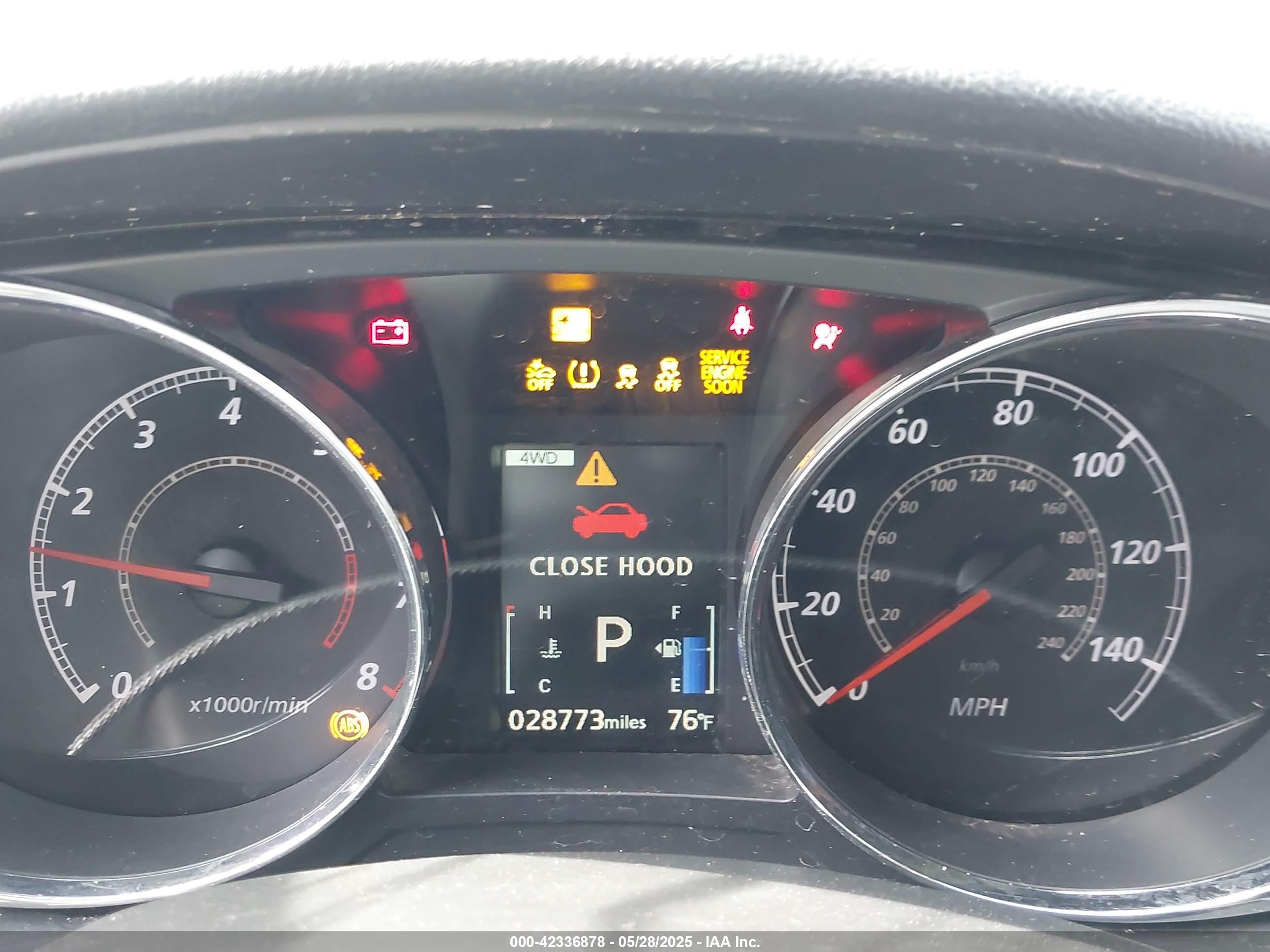 MITSUBISHI OUTLANDER image 7