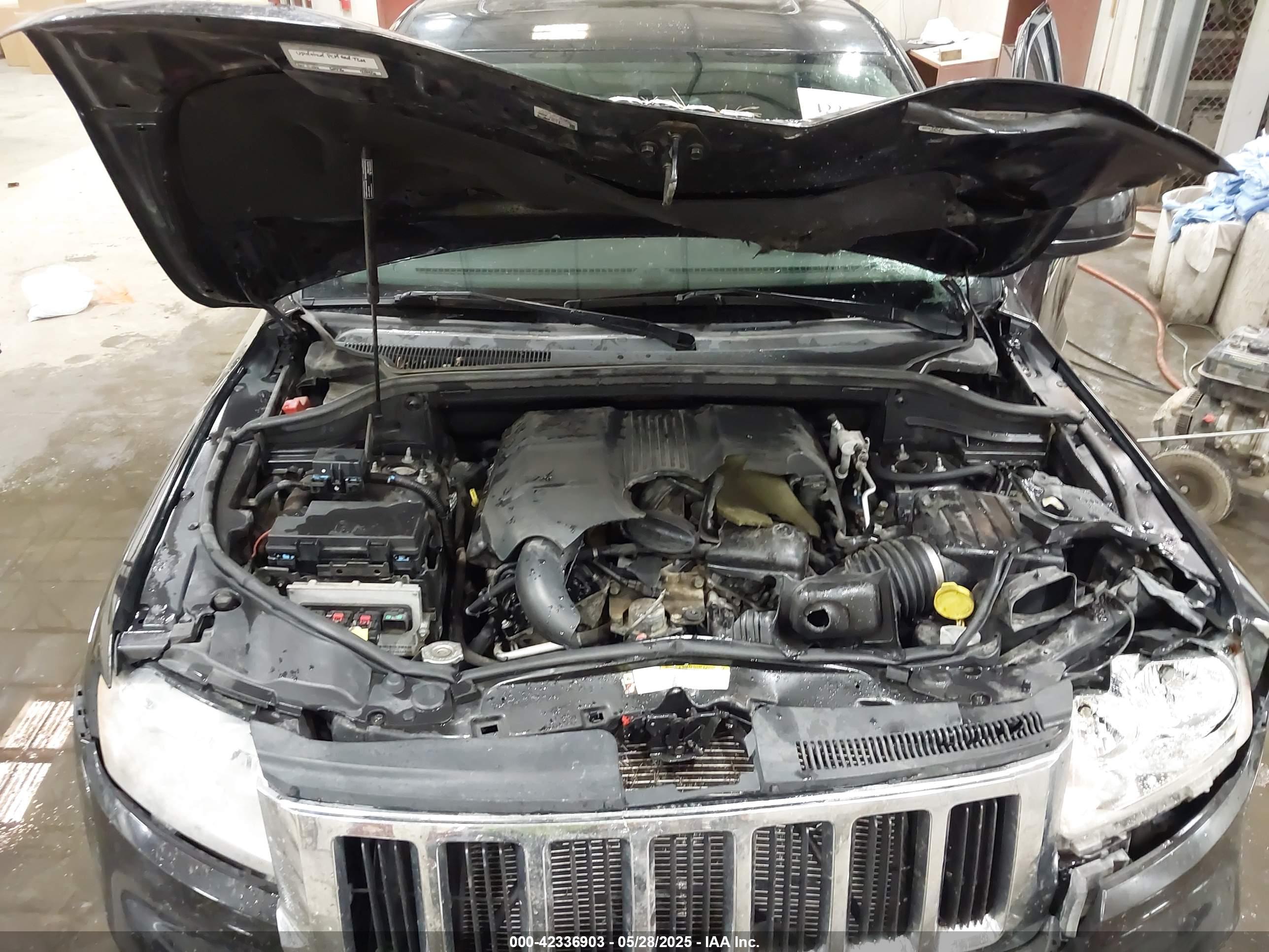 JEEP GRAND image 10