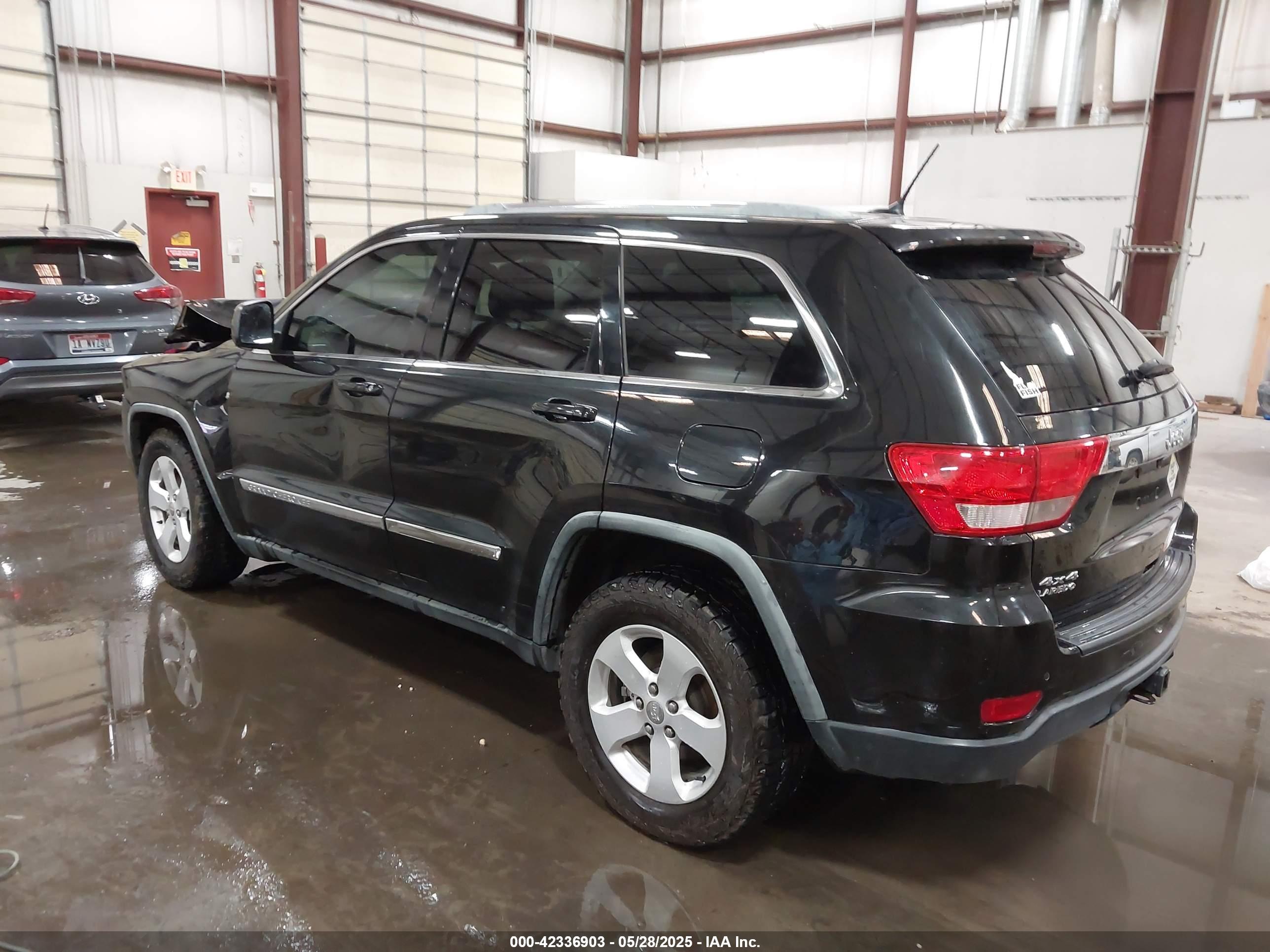 JEEP GRAND image 3