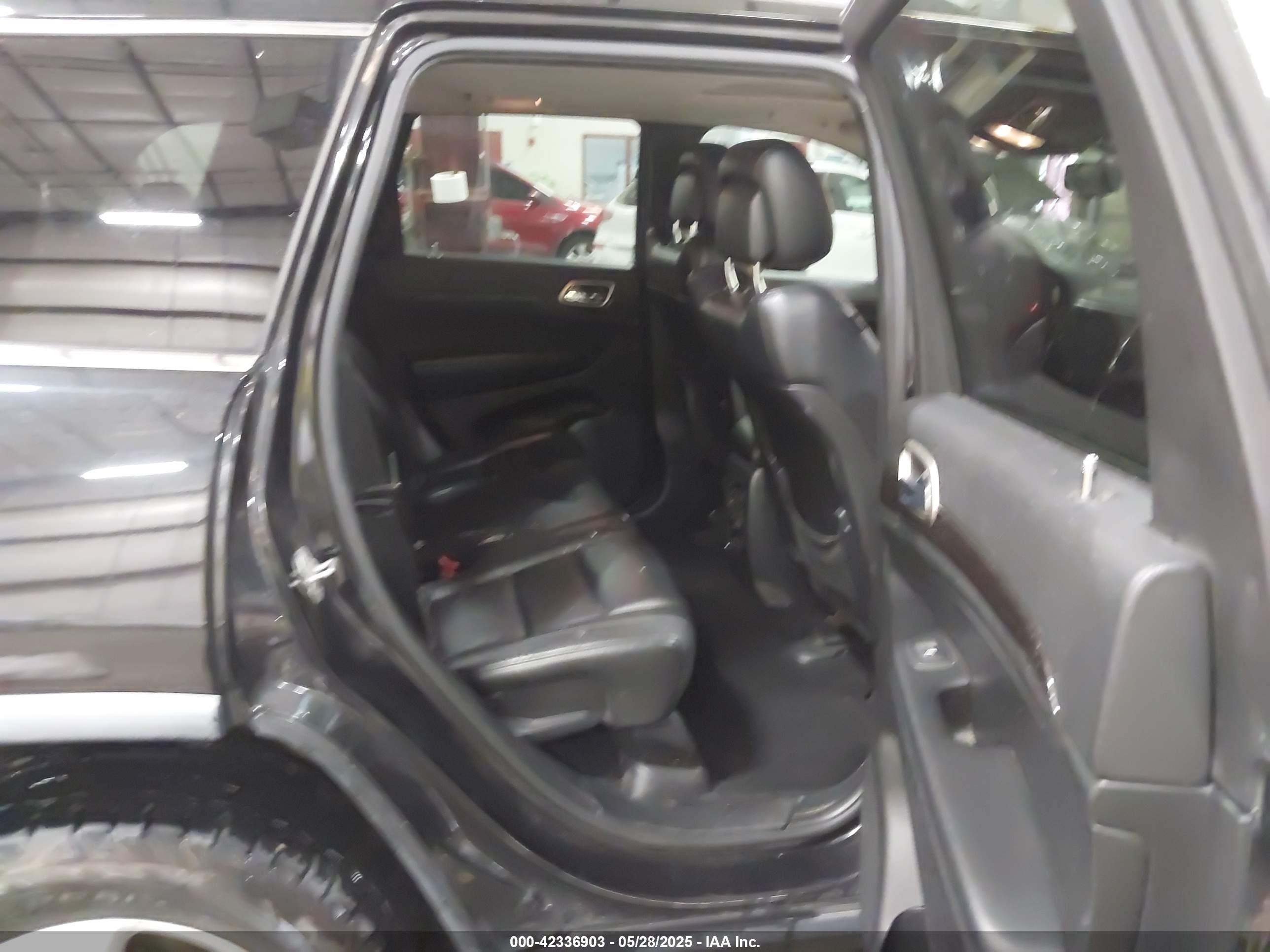 JEEP GRAND image 8