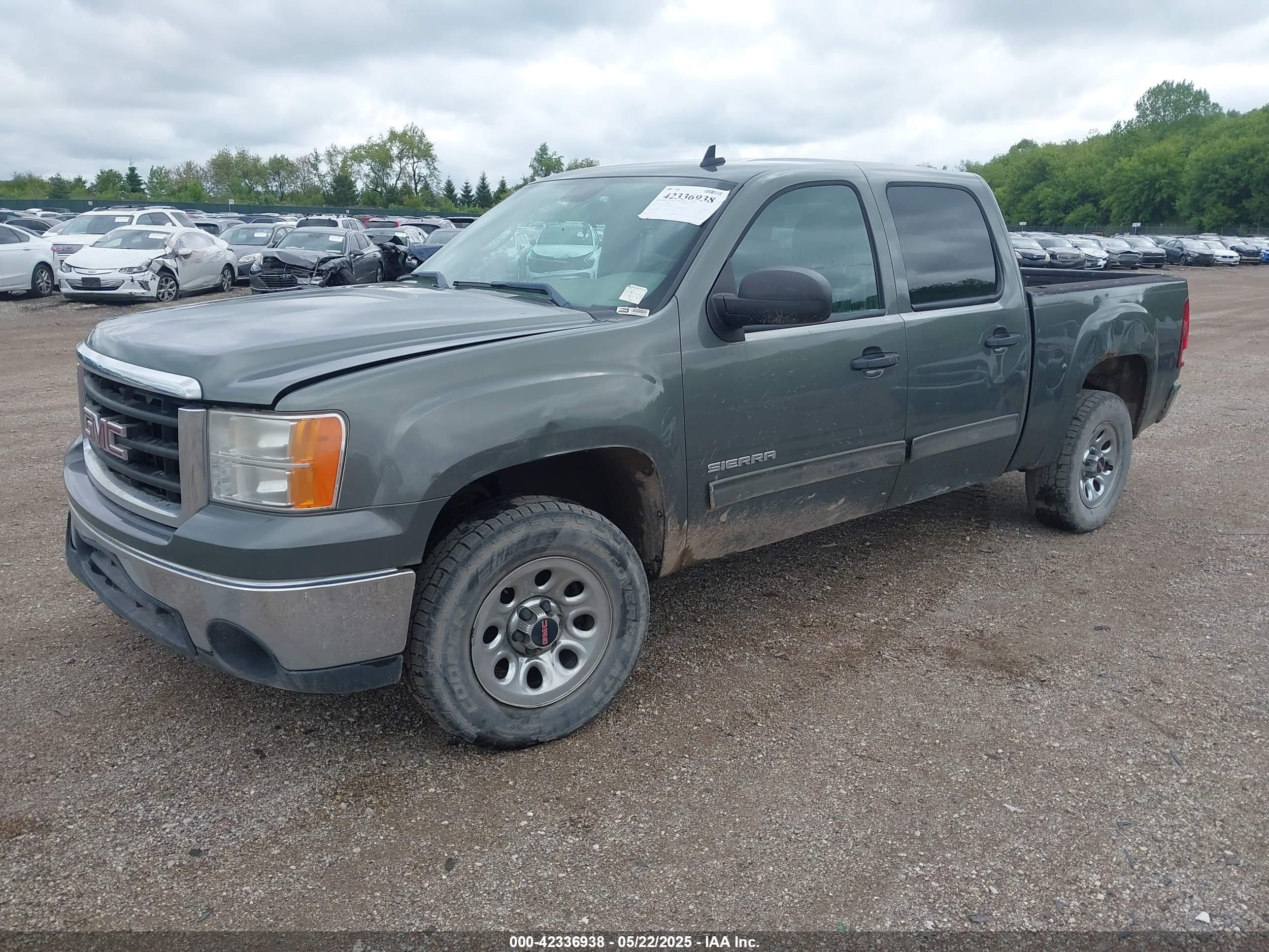 GMC SIERRA image 2