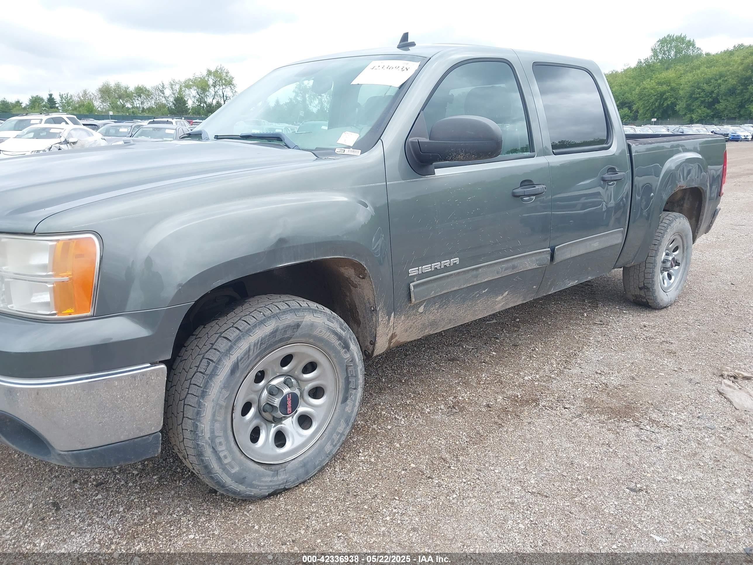 GMC SIERRA image 6