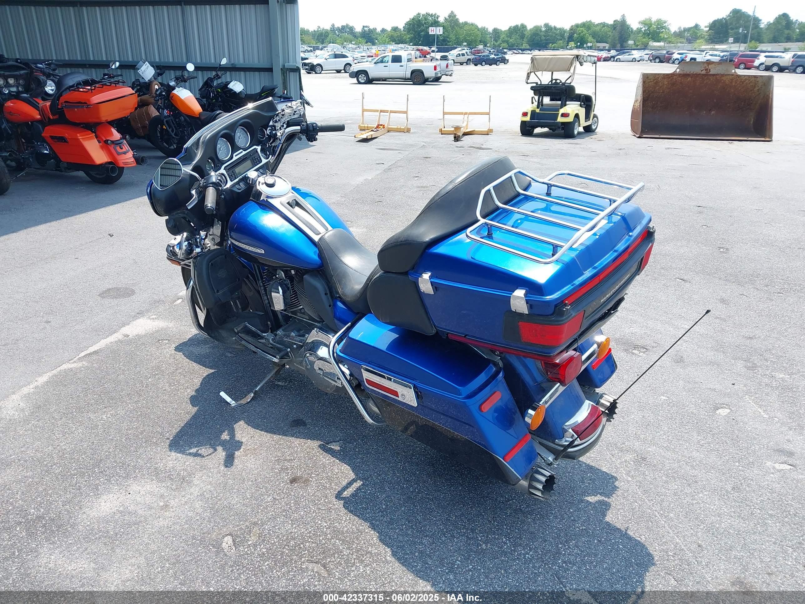 HARLEY-DAVIDSON FLHTK image 3