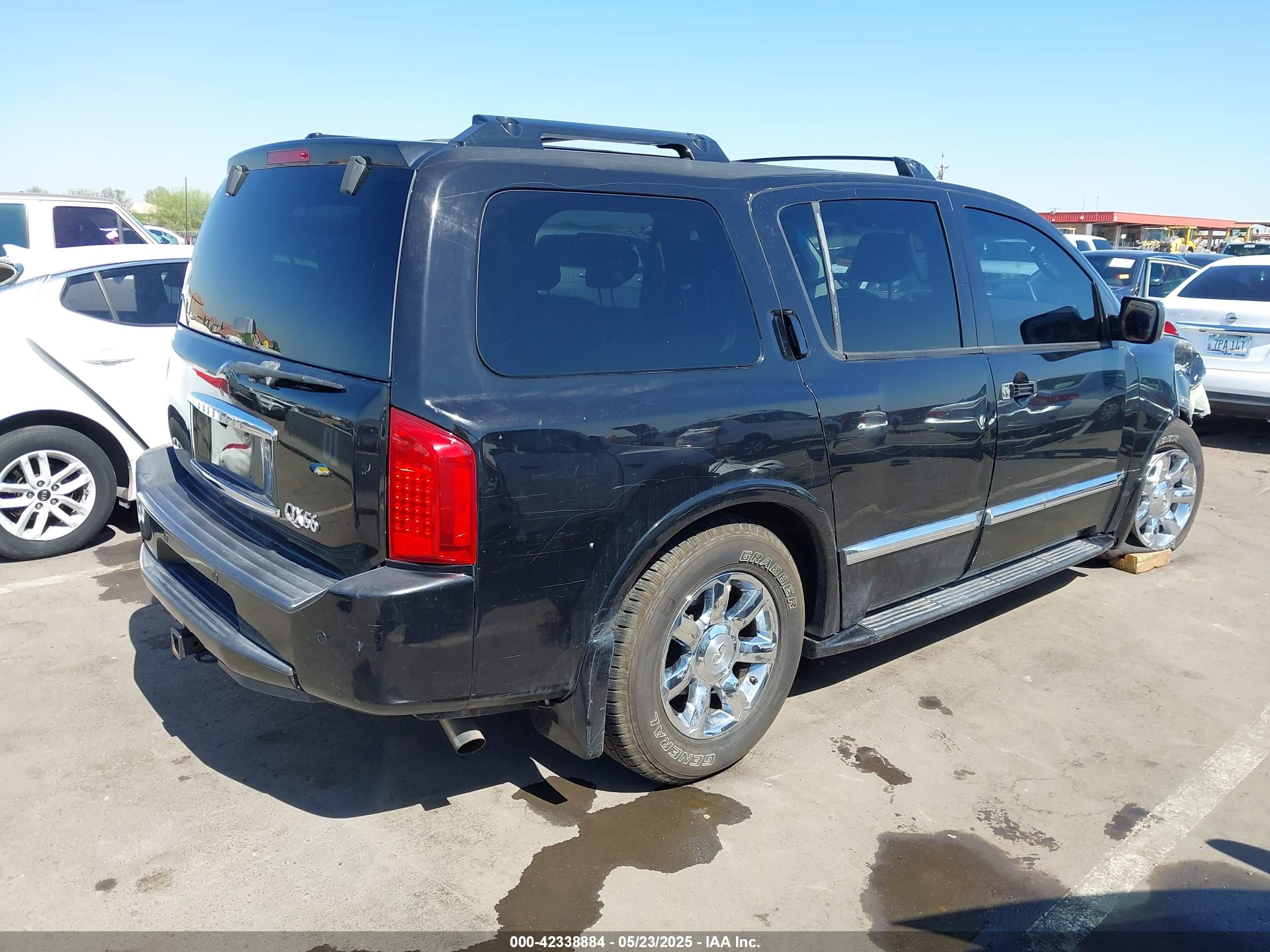 INFINITI QX56 image 4