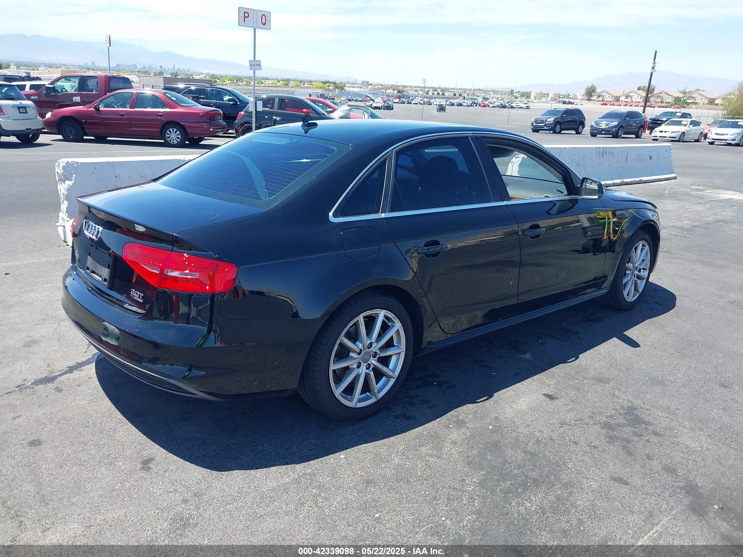 AUDI A4 image 4