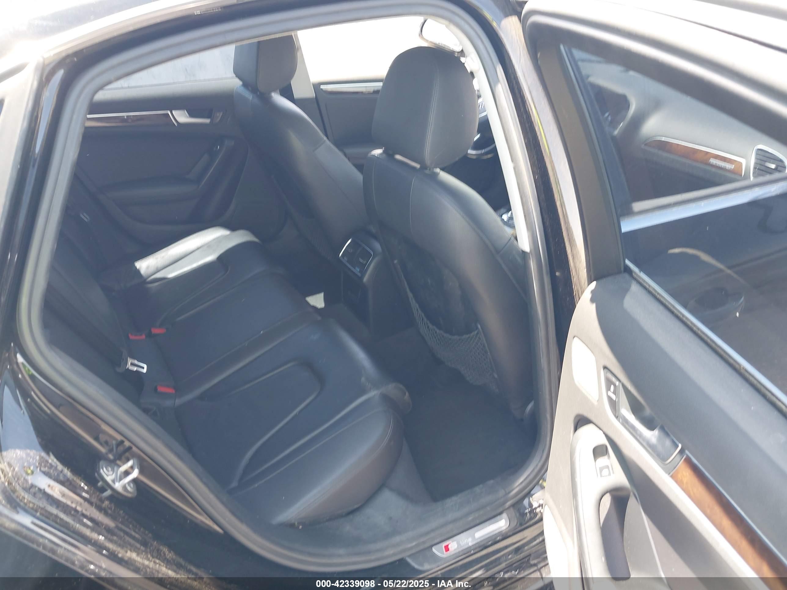 AUDI A4 image 8