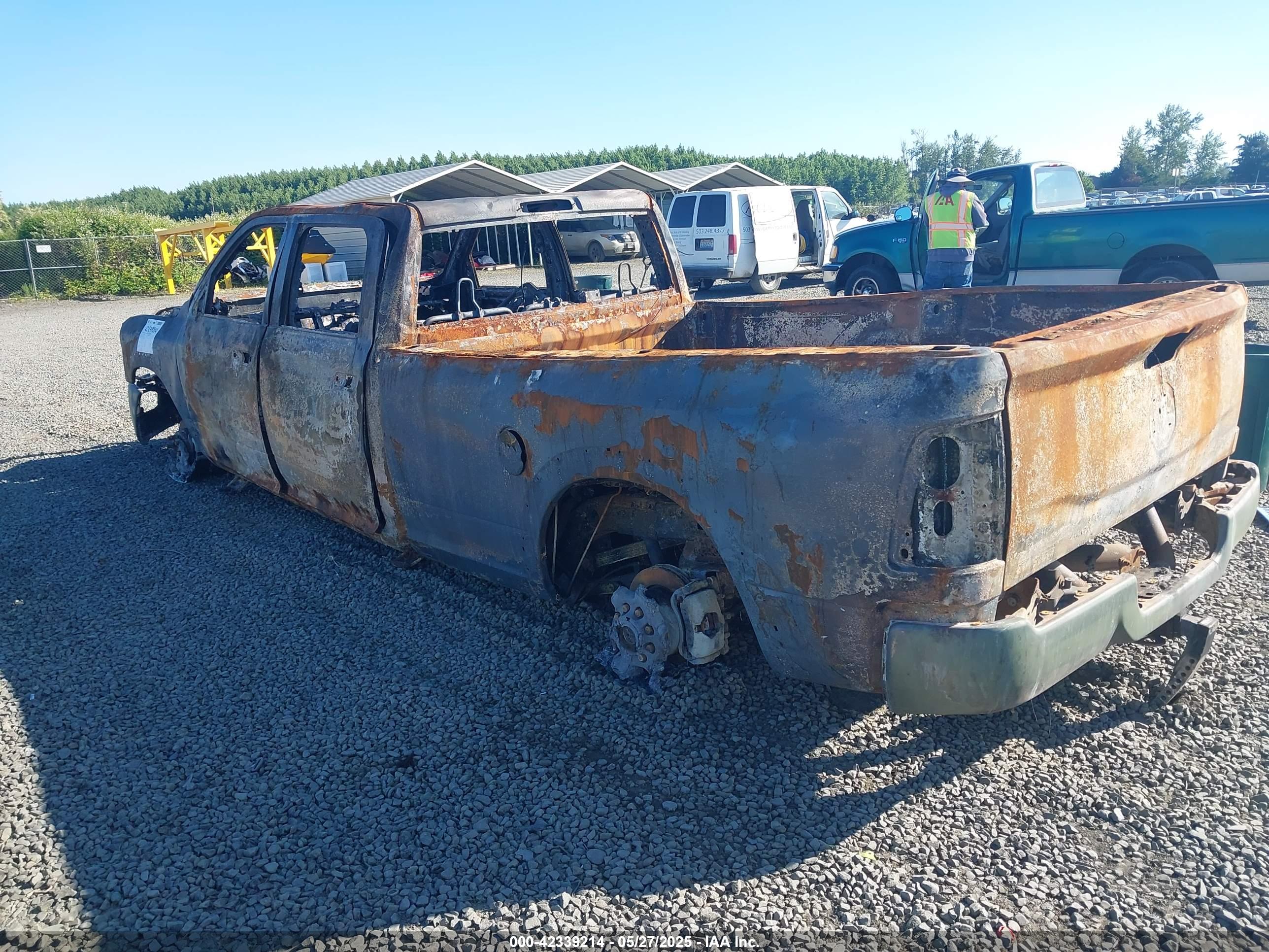 RAM 2500 image 3