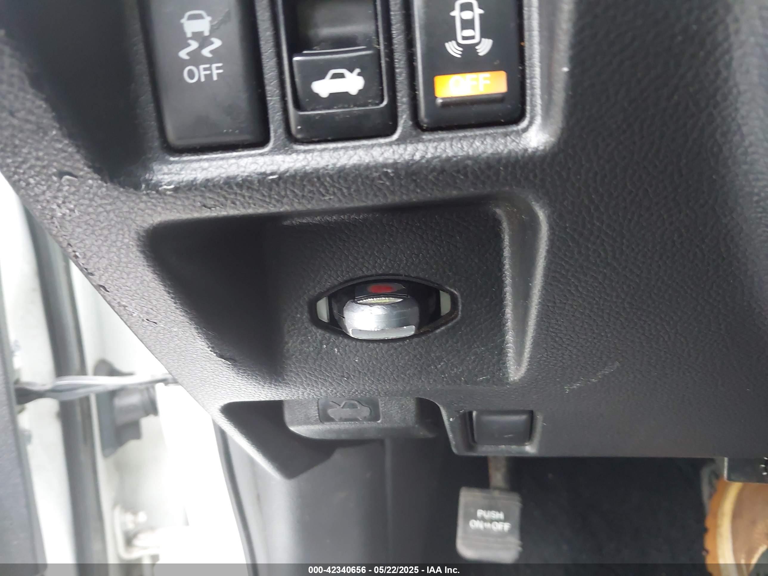 INFINITI G37X image 11