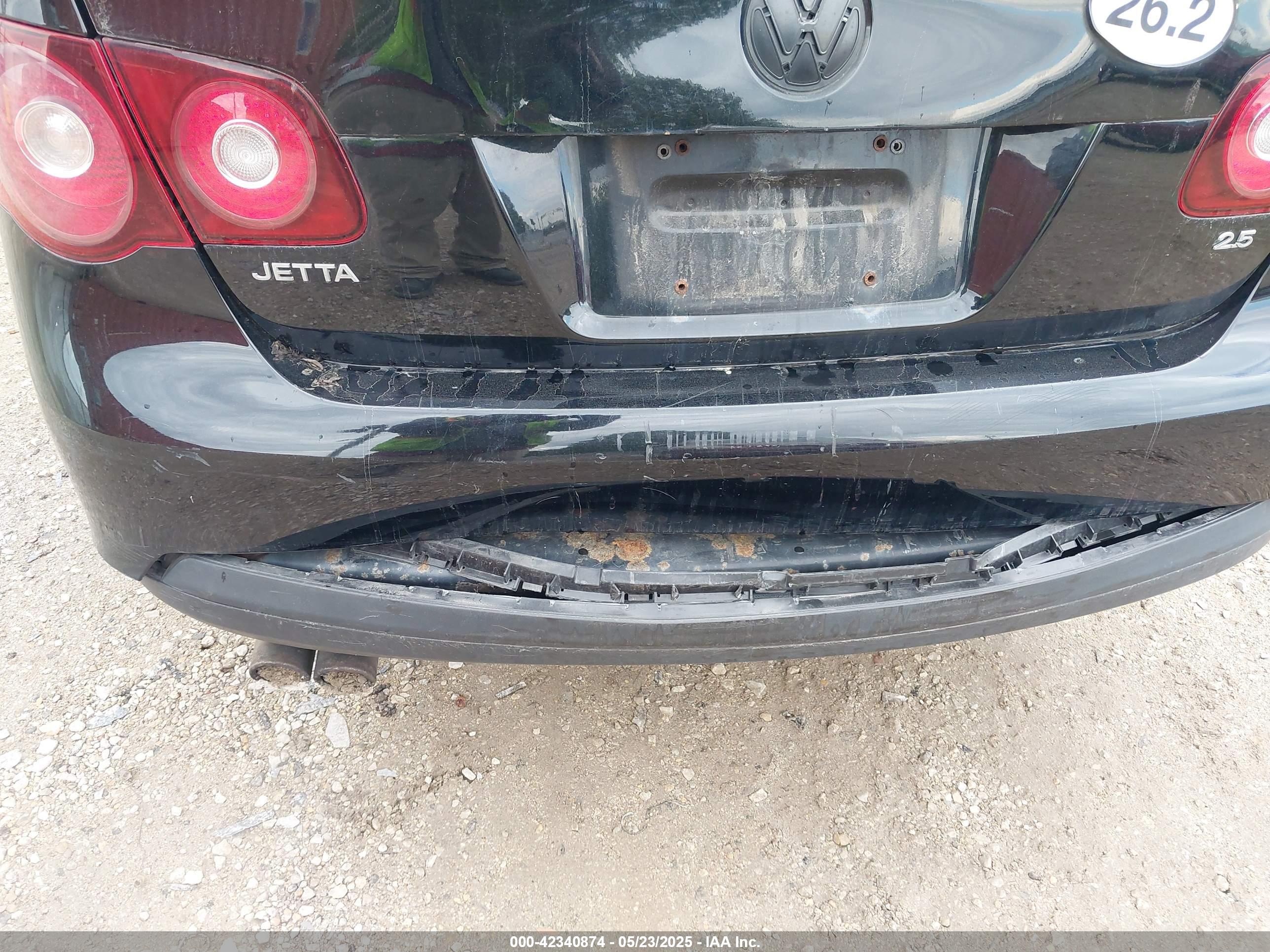 VOLKSWAGEN JETTA image 6