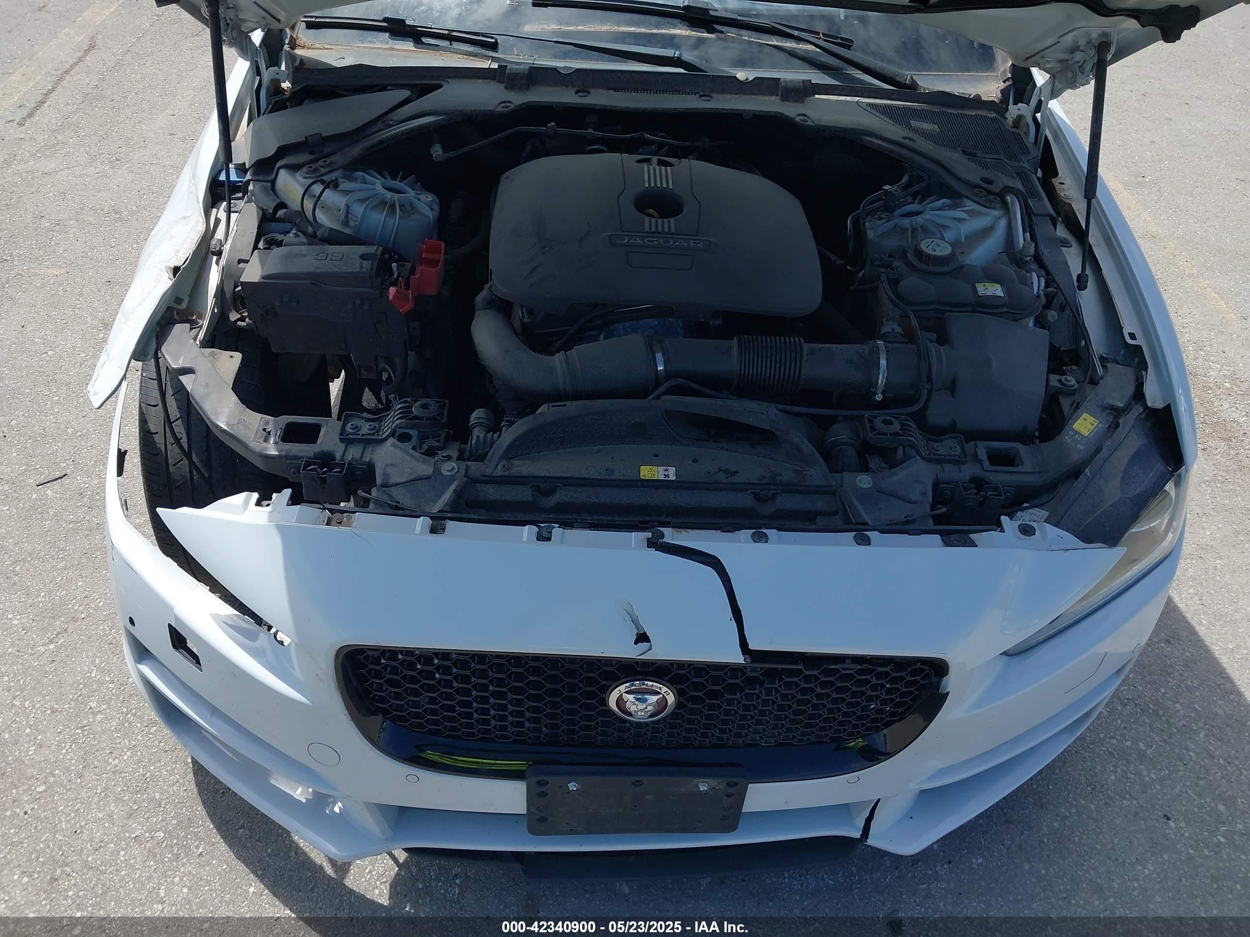 JAGUAR XE image 10