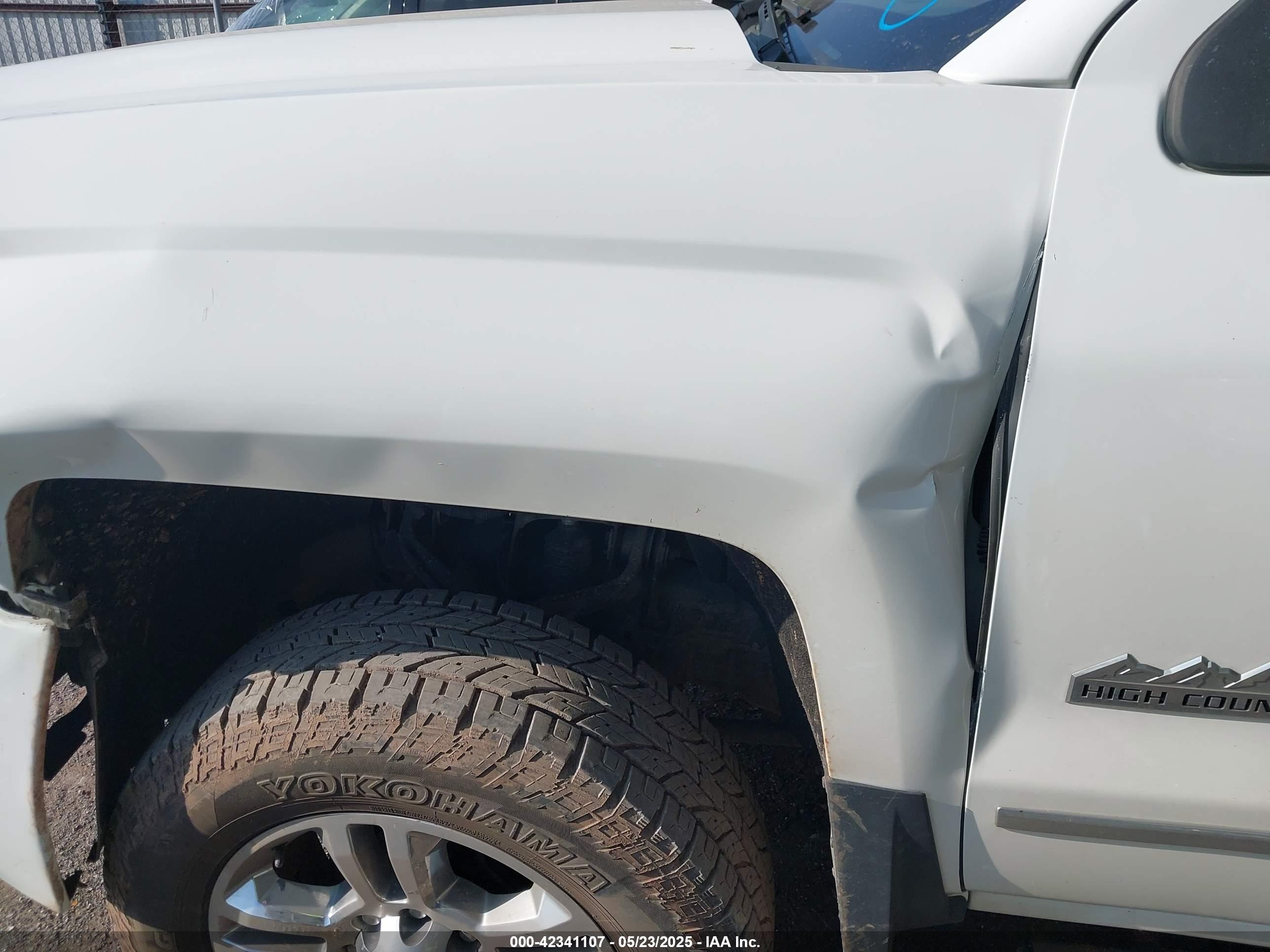 CHEVROLET SILVERADO image 6