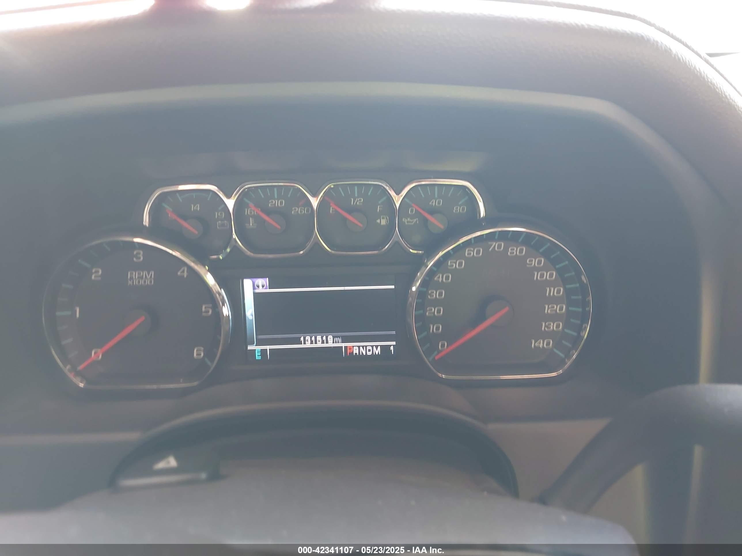 CHEVROLET SILVERADO image 7