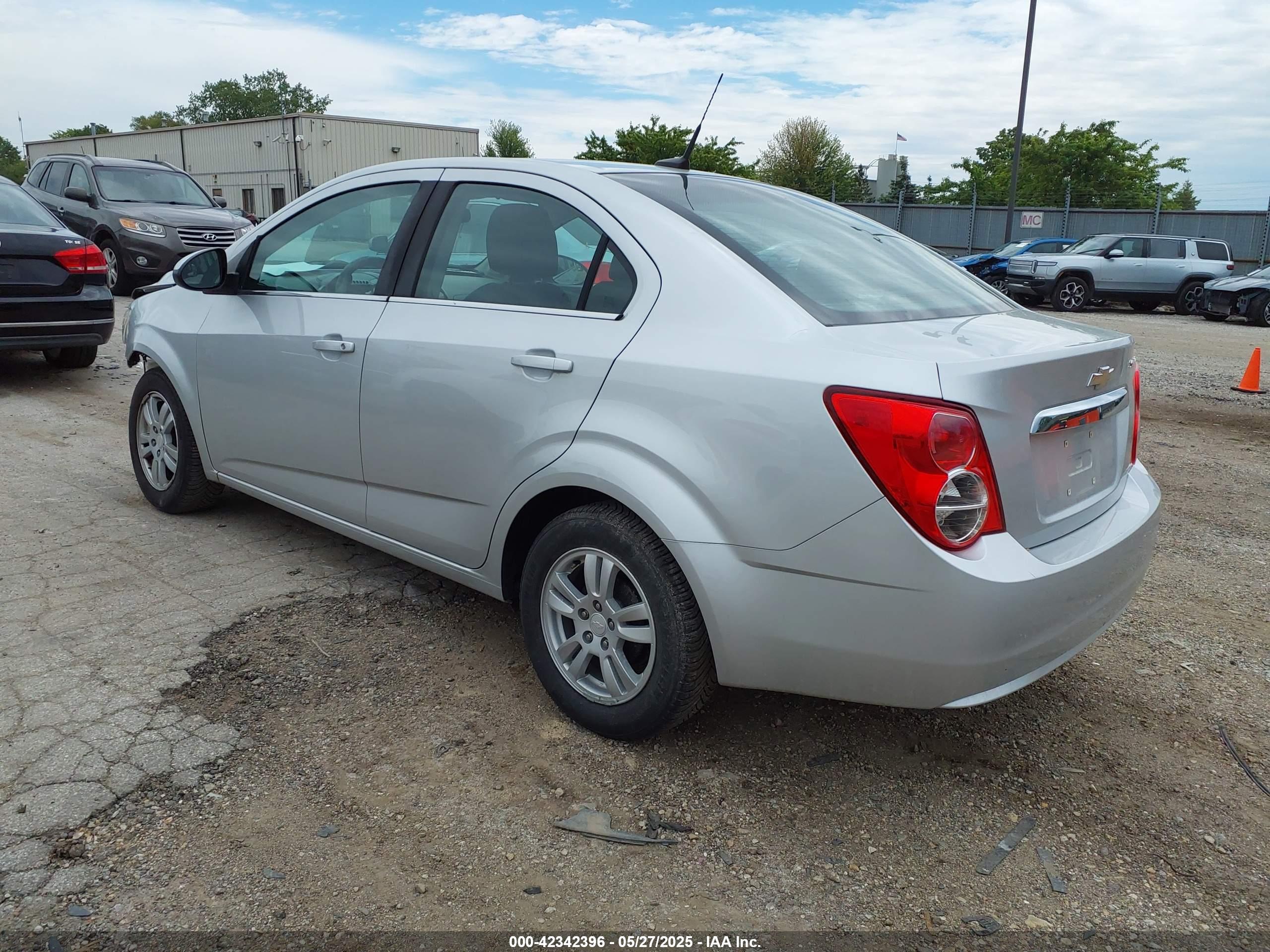 CHEVROLET SONIC image 3